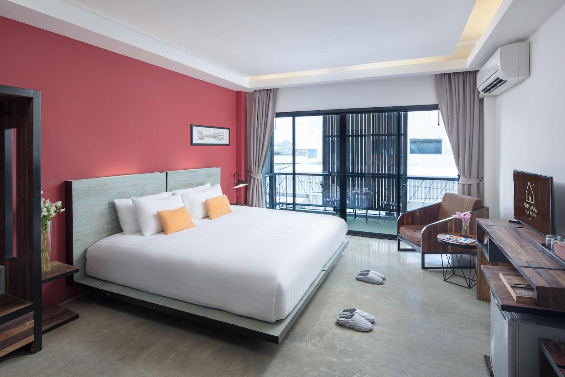Deluxe Double Room - Photo 9
