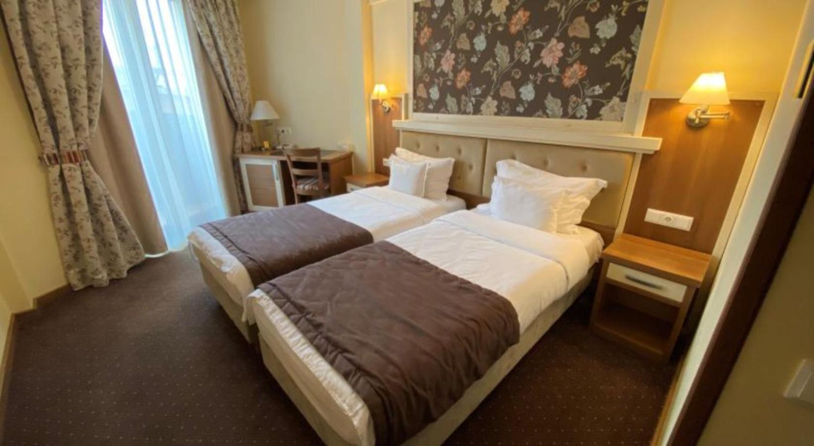 Twin Room 4*