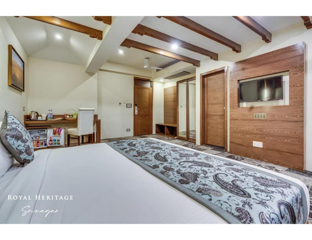 Double Room - Photo 4