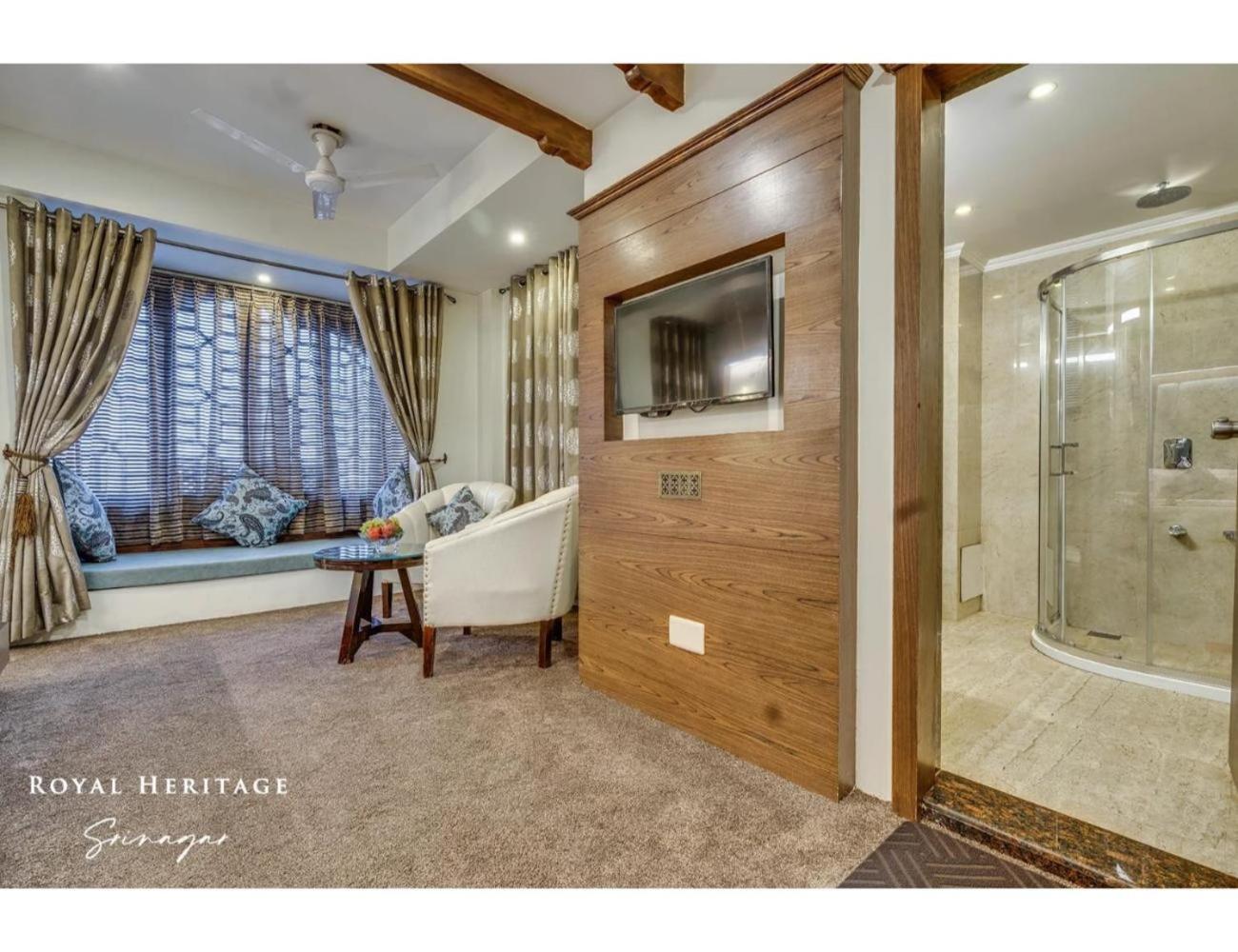 Double Room - Photo 9