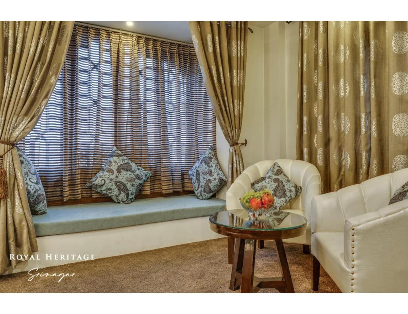 Double Room - Photo 15