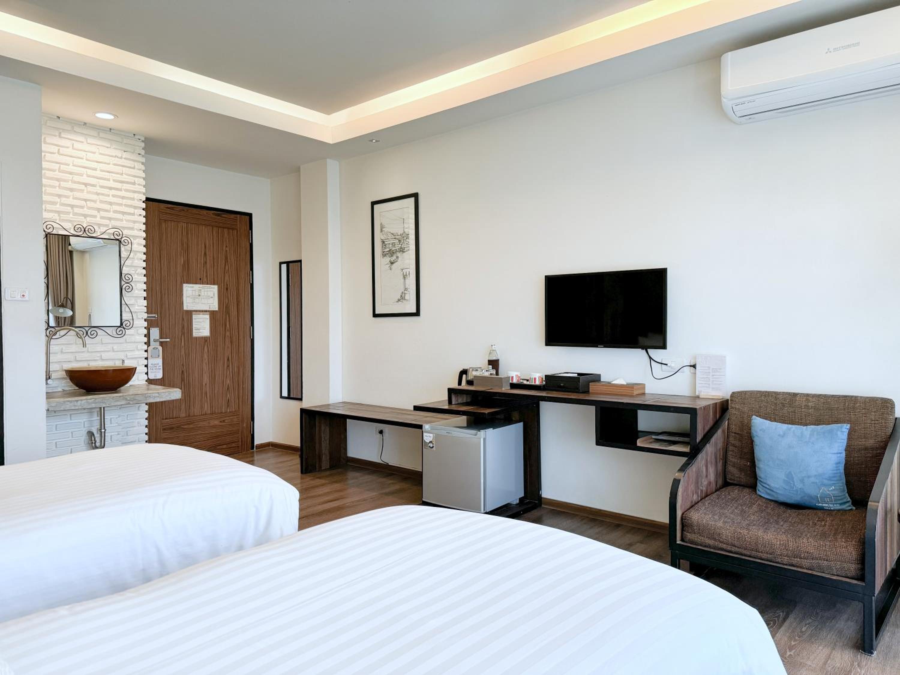 Deluxe Twin Room - Photo 8