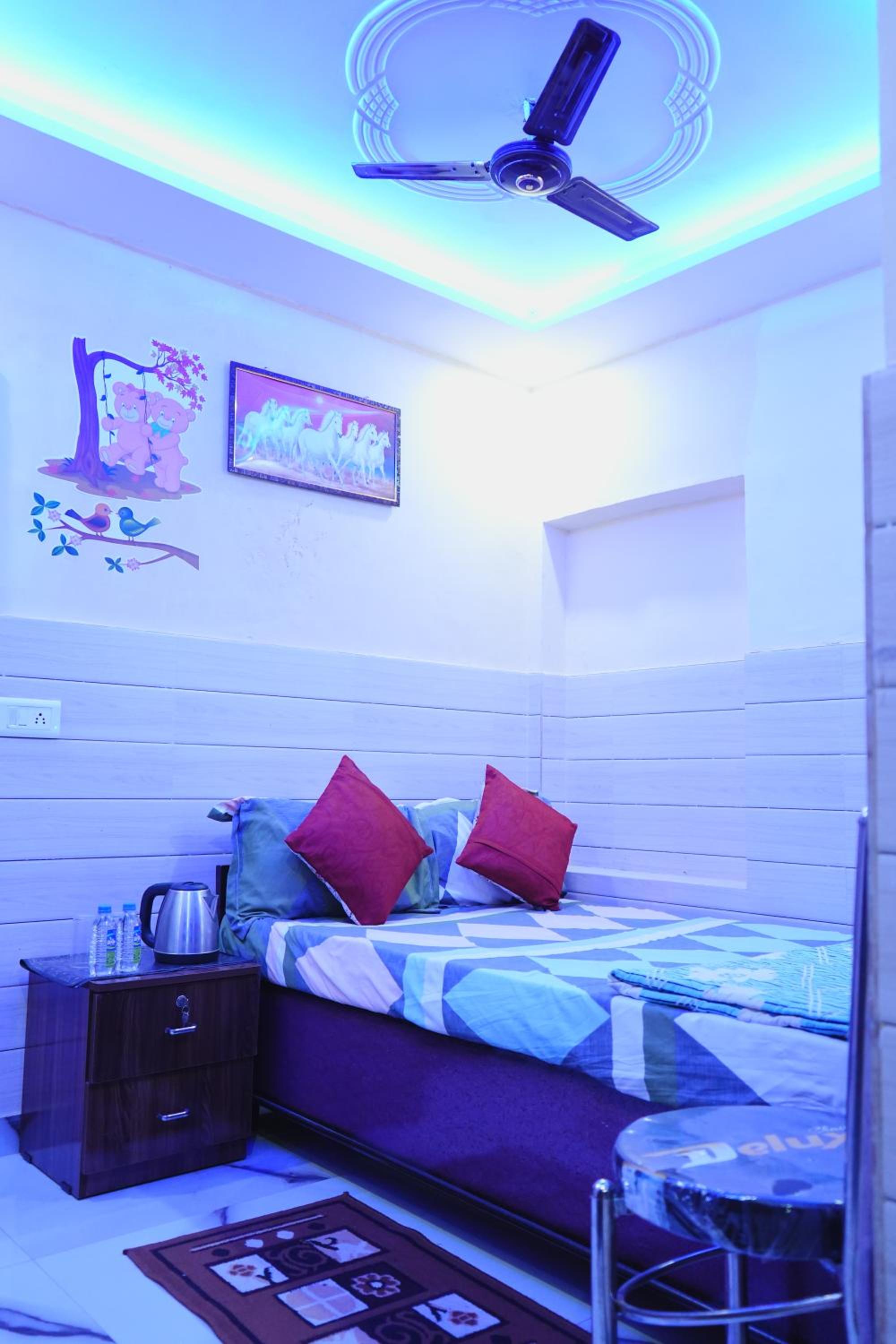 Deluxe Single Room photo 3