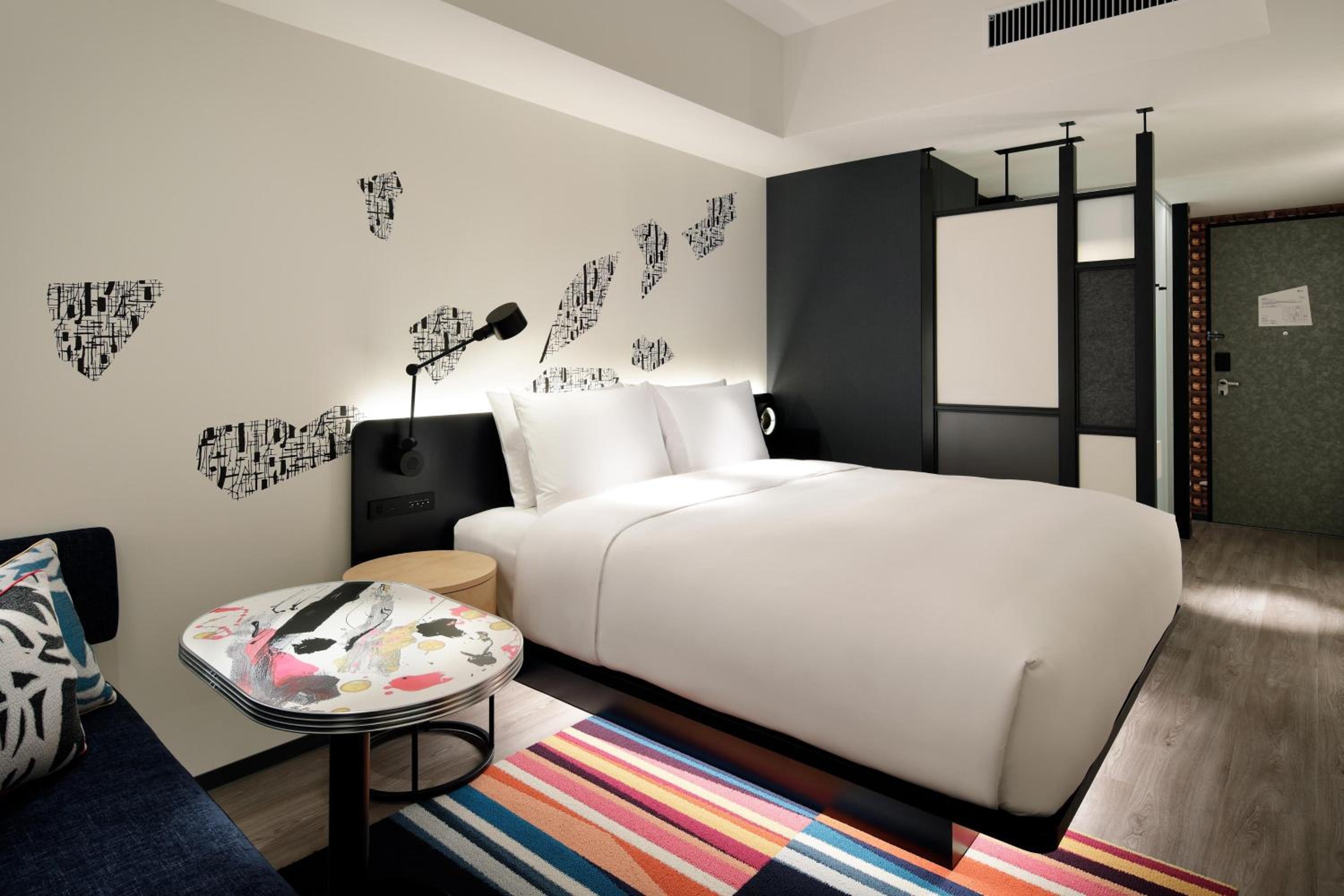 Aloft by Marriott Tokyo Ginza bedroom photo