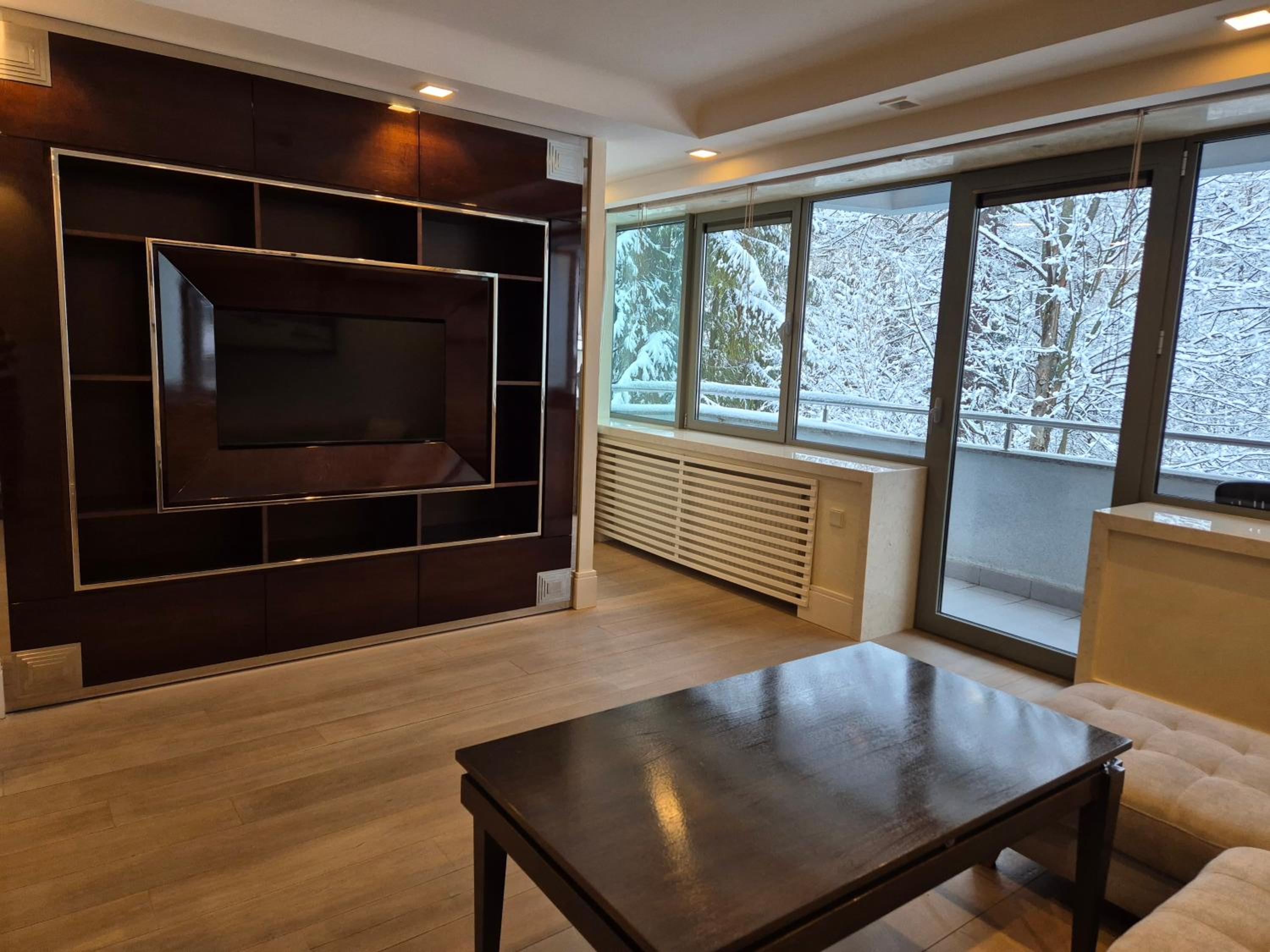 One-Bedroom Suite photo 1