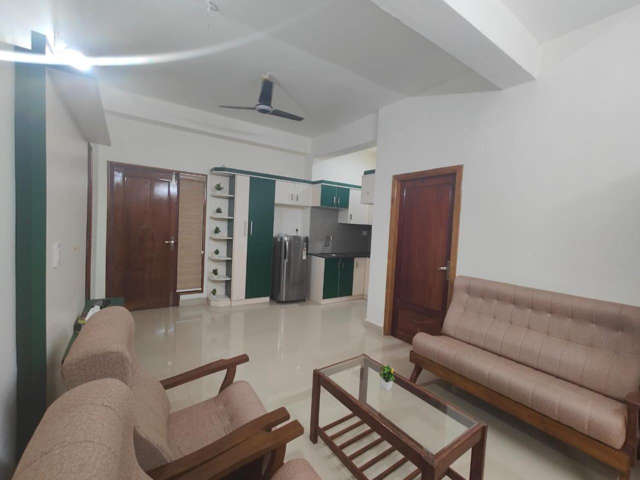 Family Room photo 3