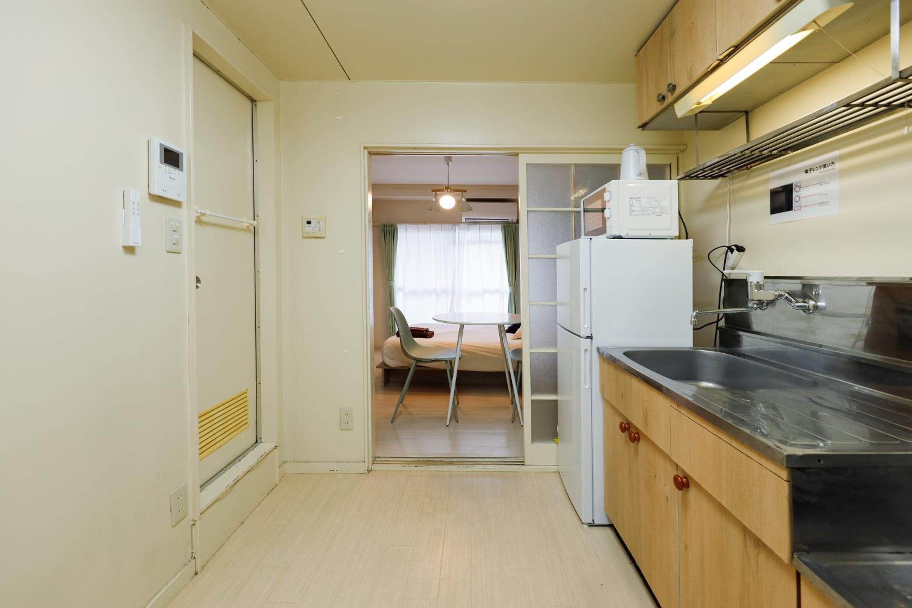 One-Bedroom Apartment photo 2