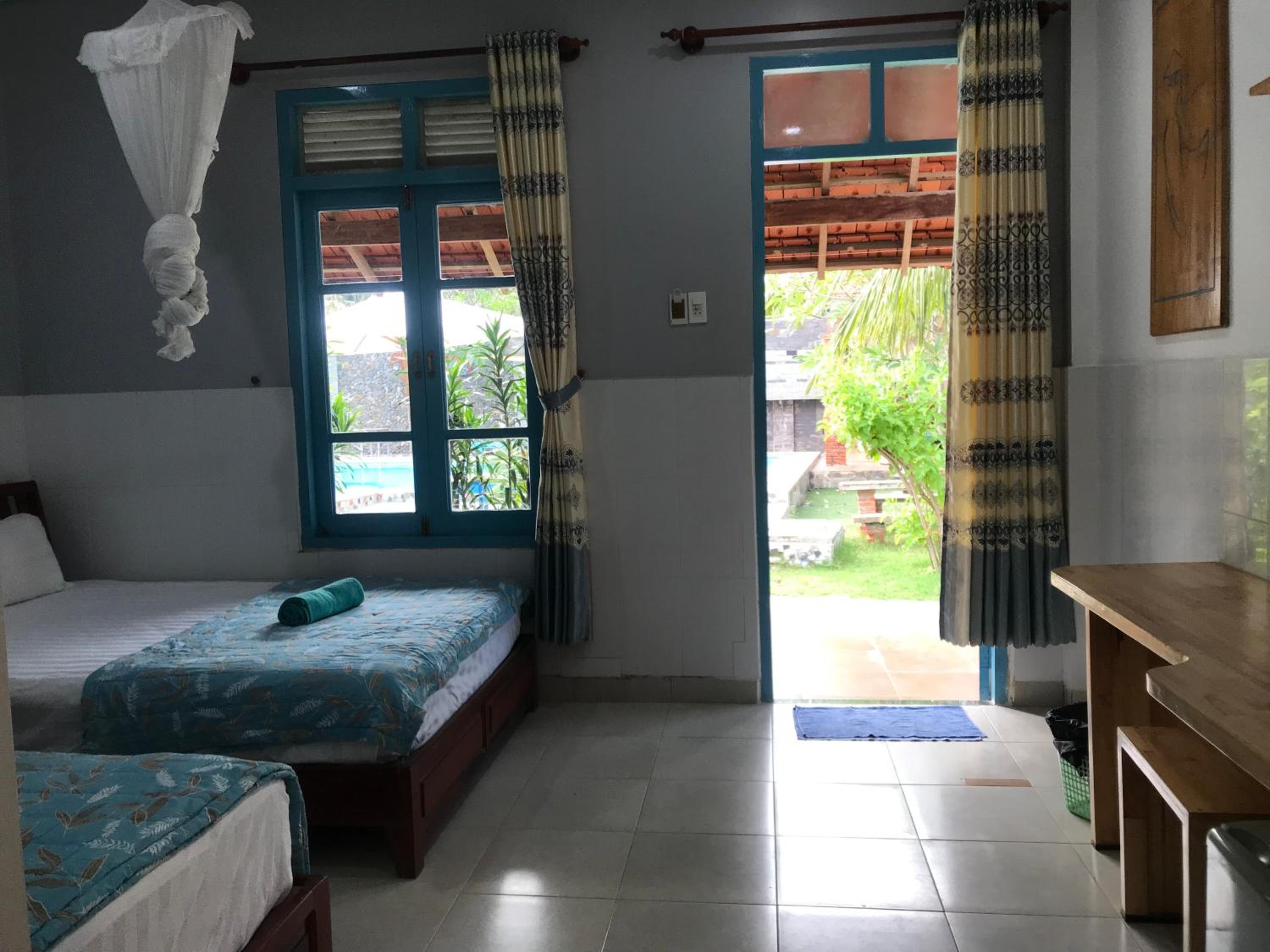 Bungalow with Garden View photo 1