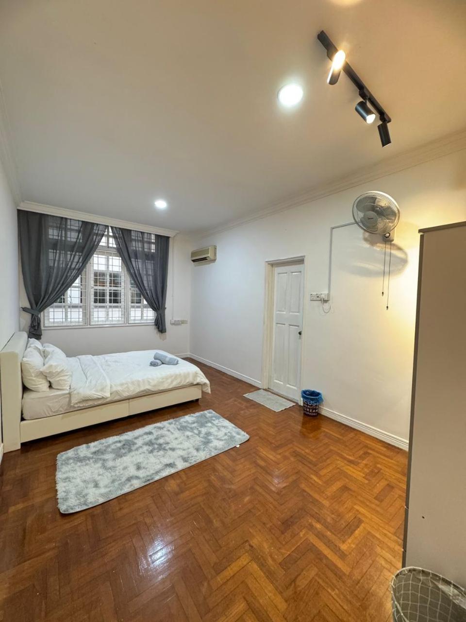 Triple Room With Private Bathroom