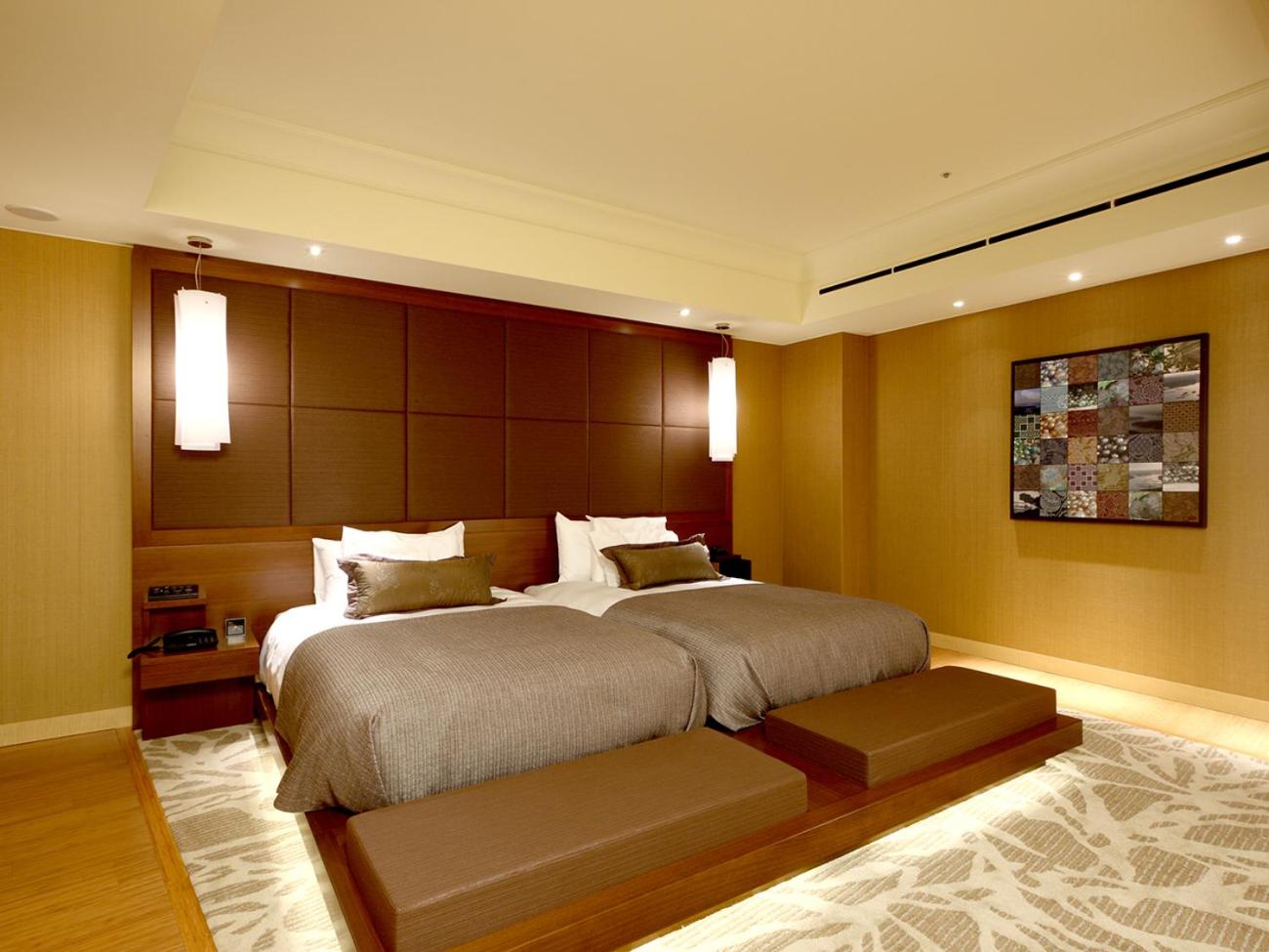 Corner Suite King Room - Non-Smoking - Photo 4