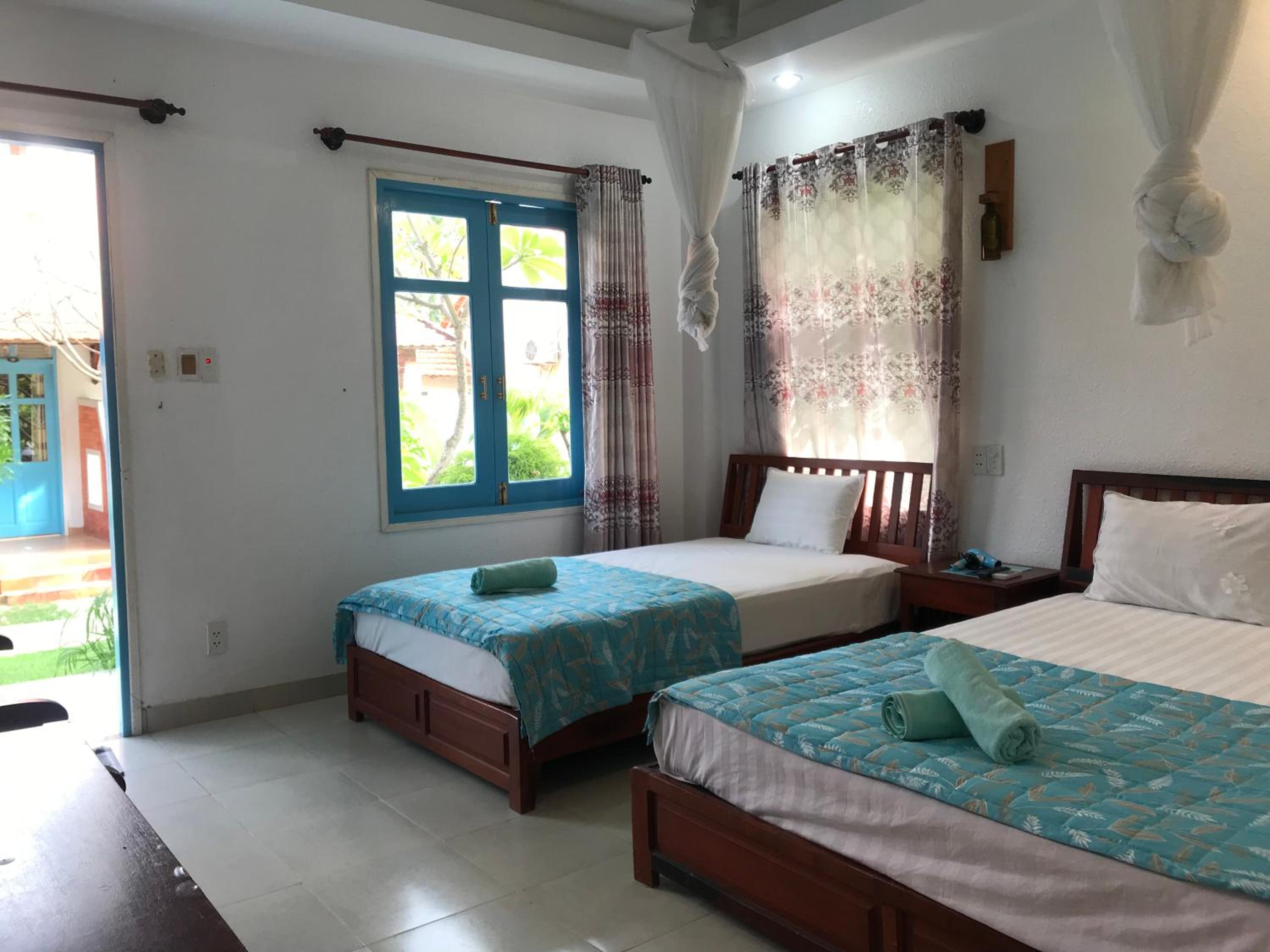 Twin Room with Garden View photo 3
