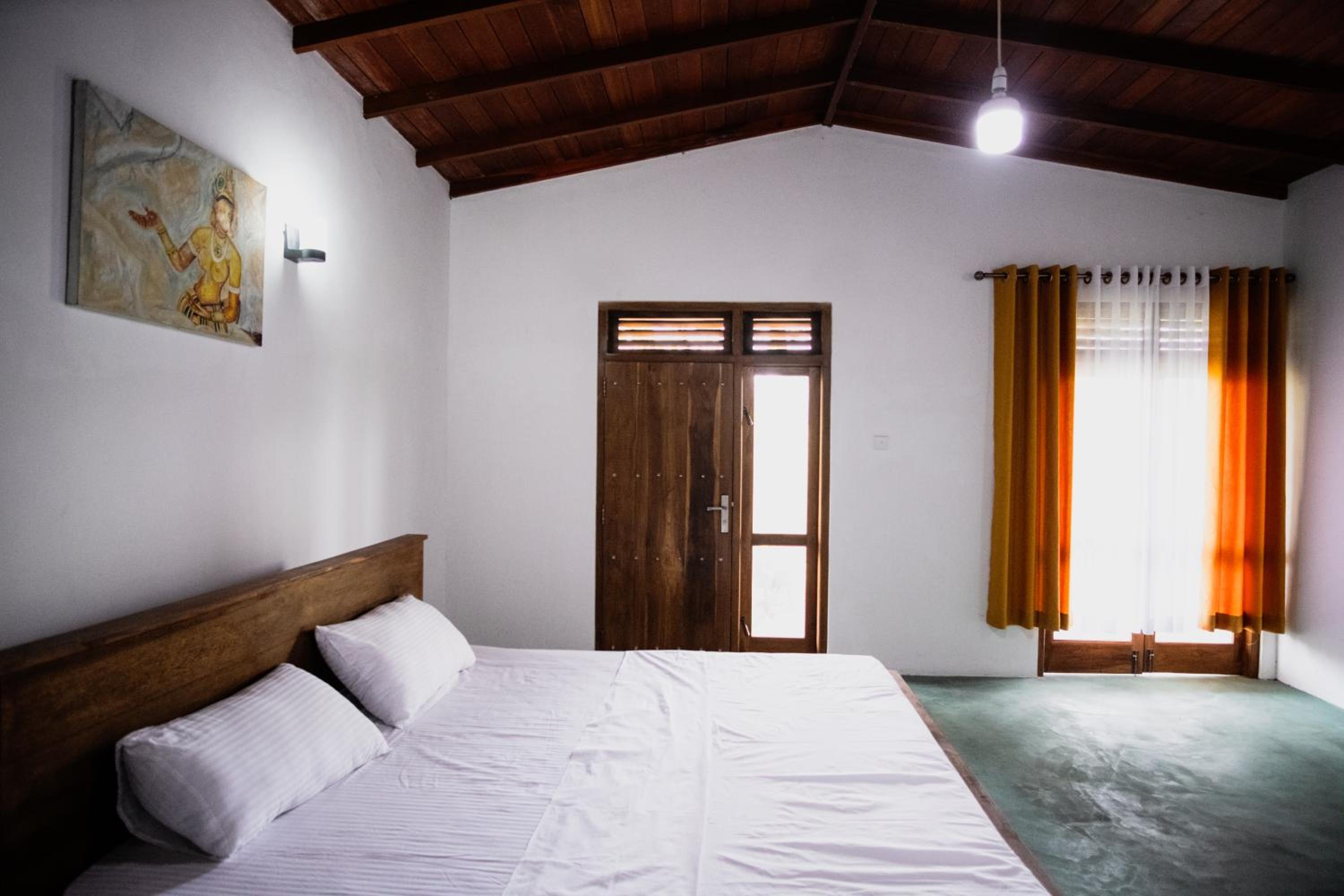 Double or Twin Room with Private Bathroom photo 1