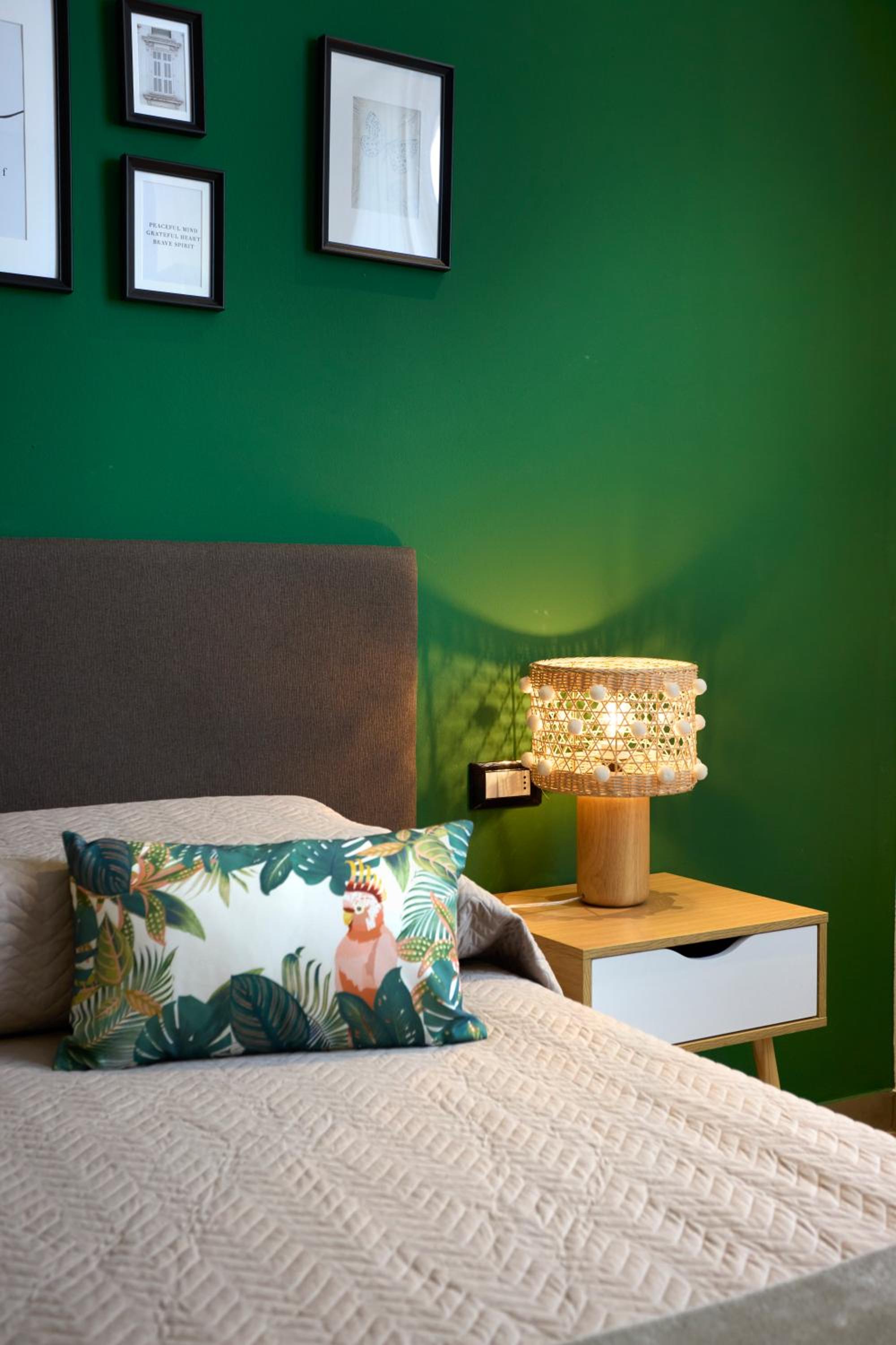 Deluxe Room - Photo 9