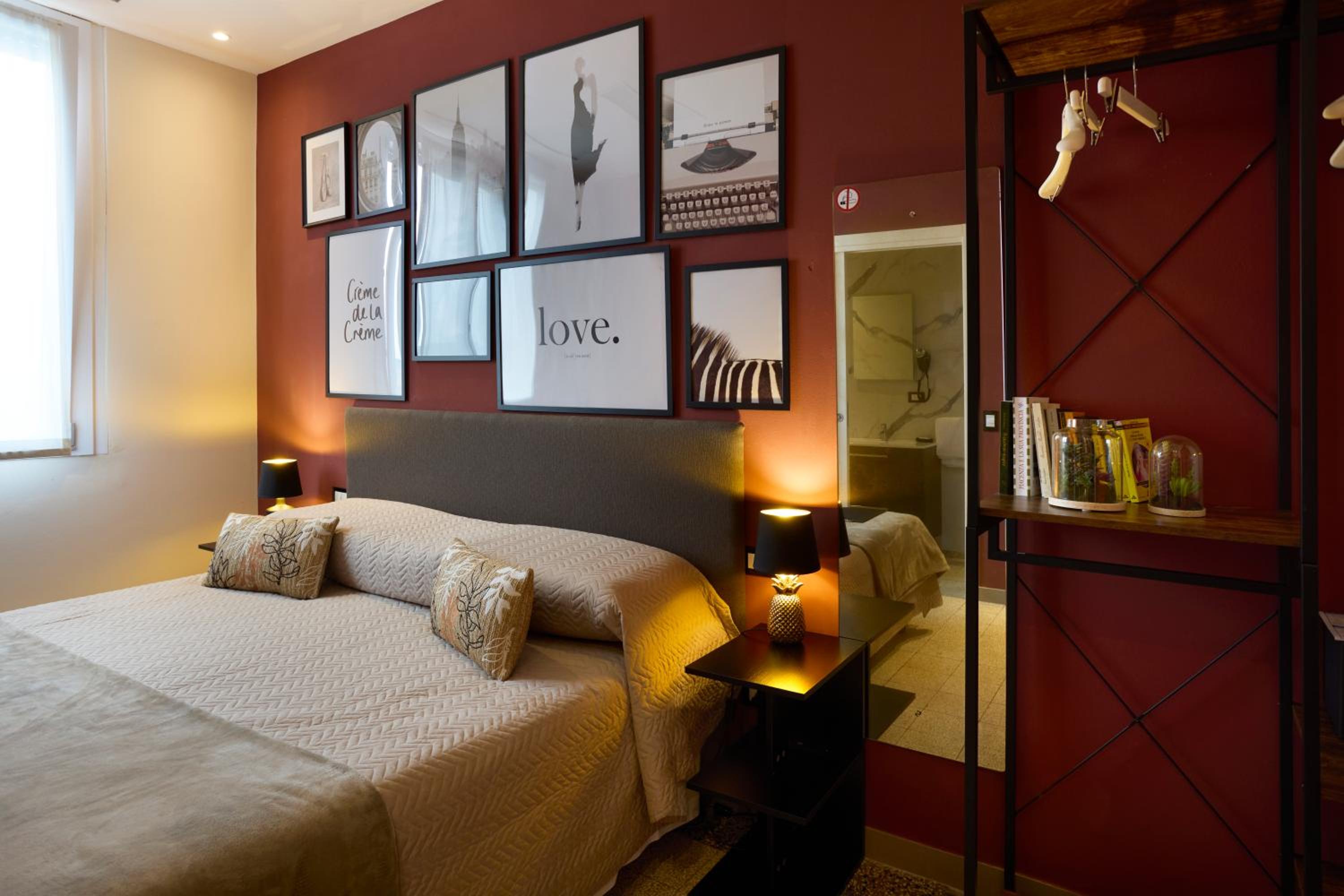 Double Room - Photo 19