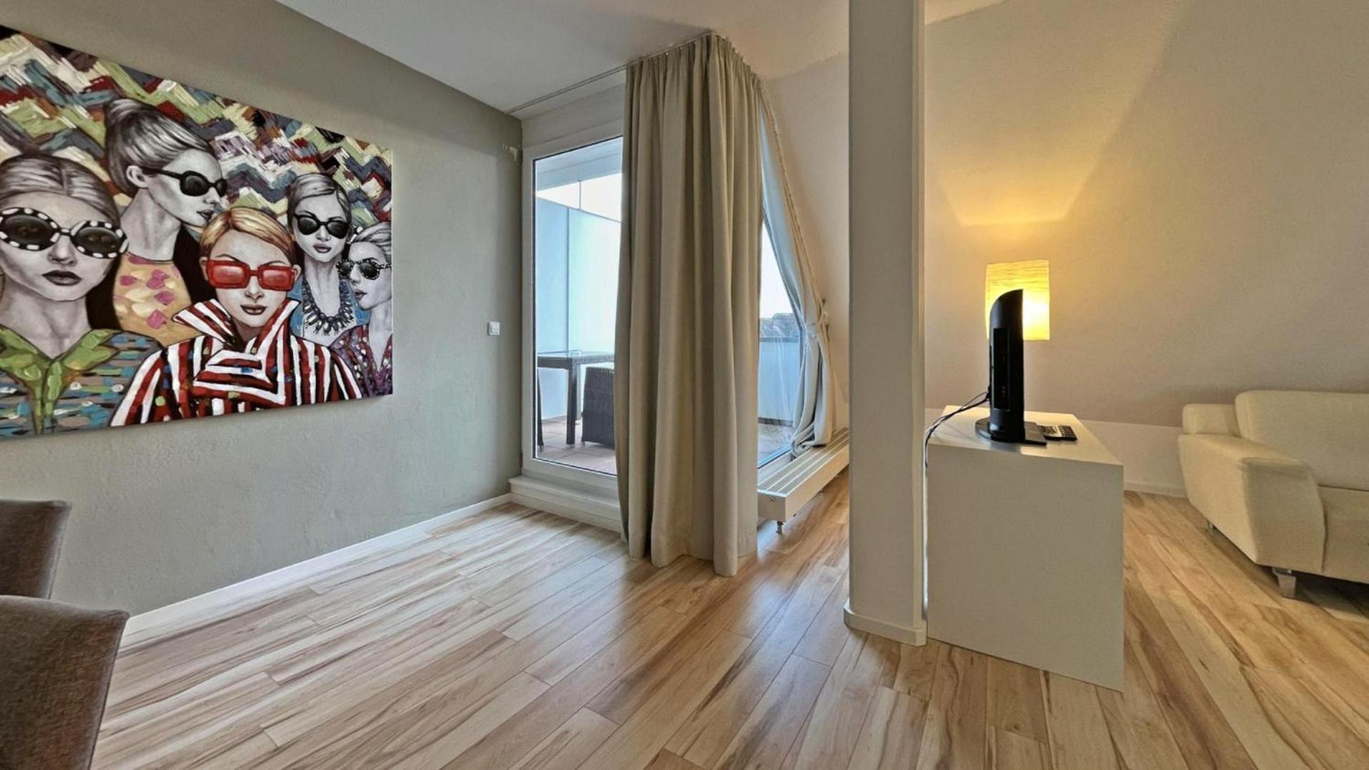Junior Suite with Balcony photo 2