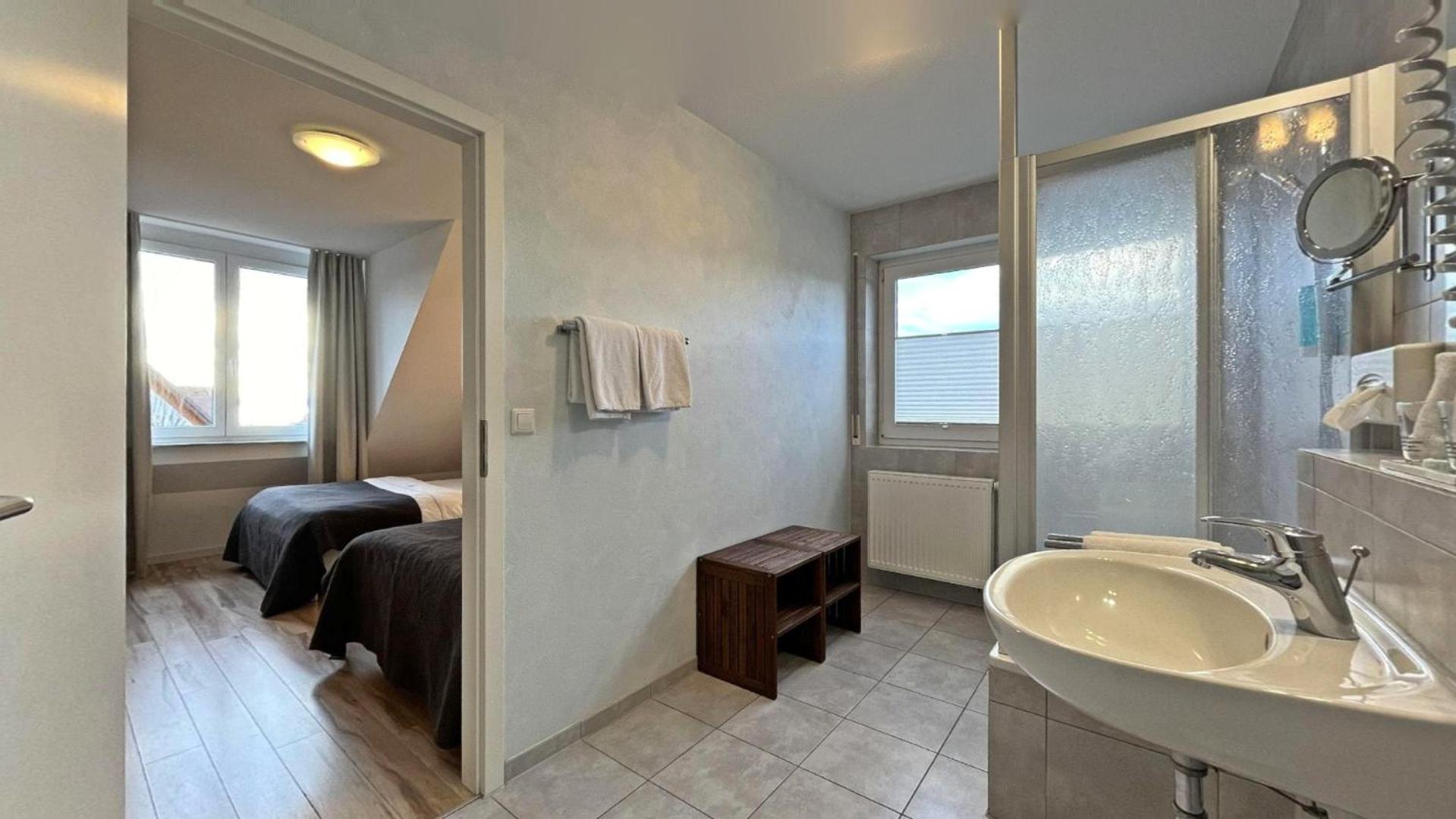 Junior Suite with Balcony photo 3