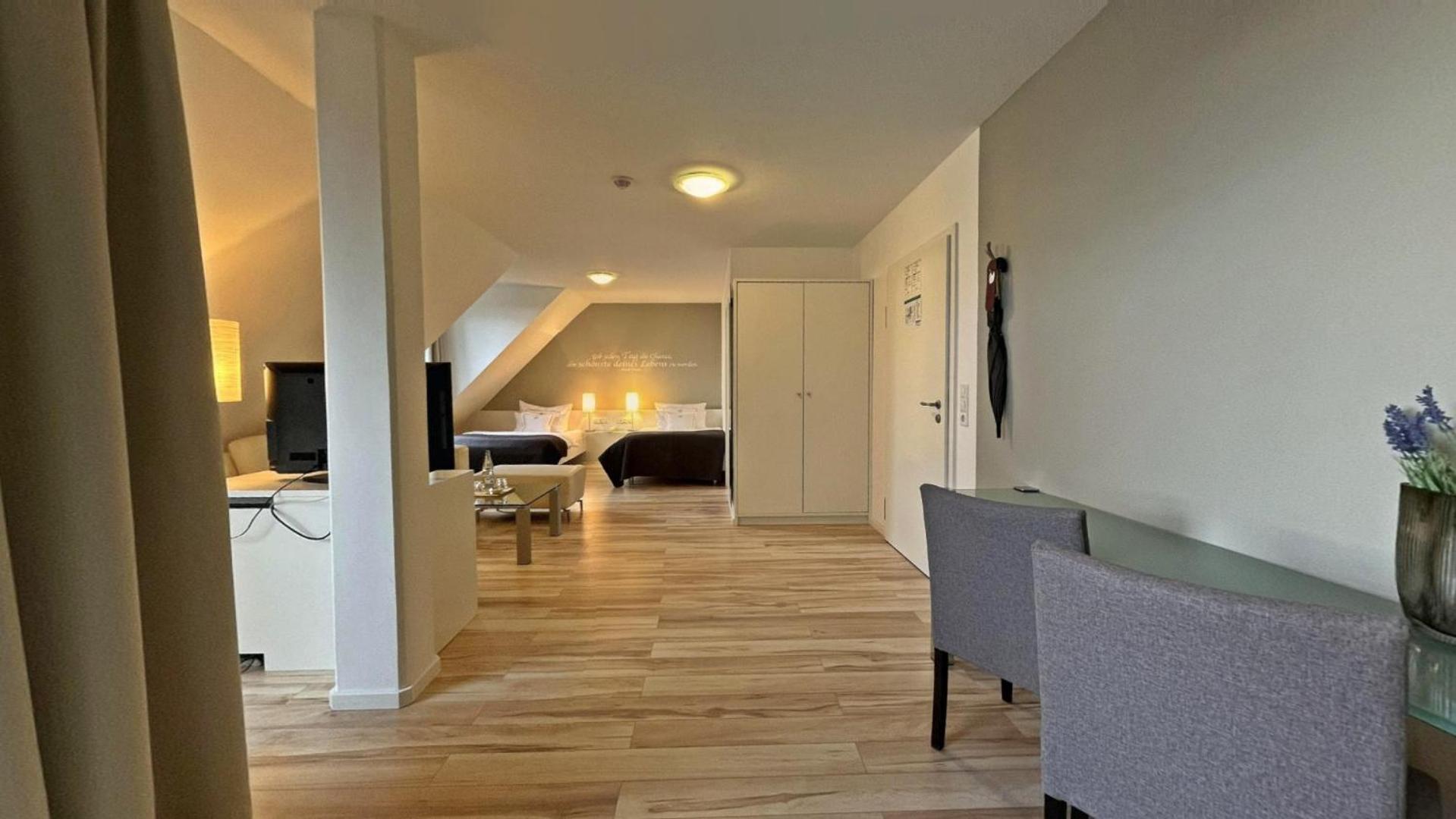 Junior Suite with Balcony photo 1