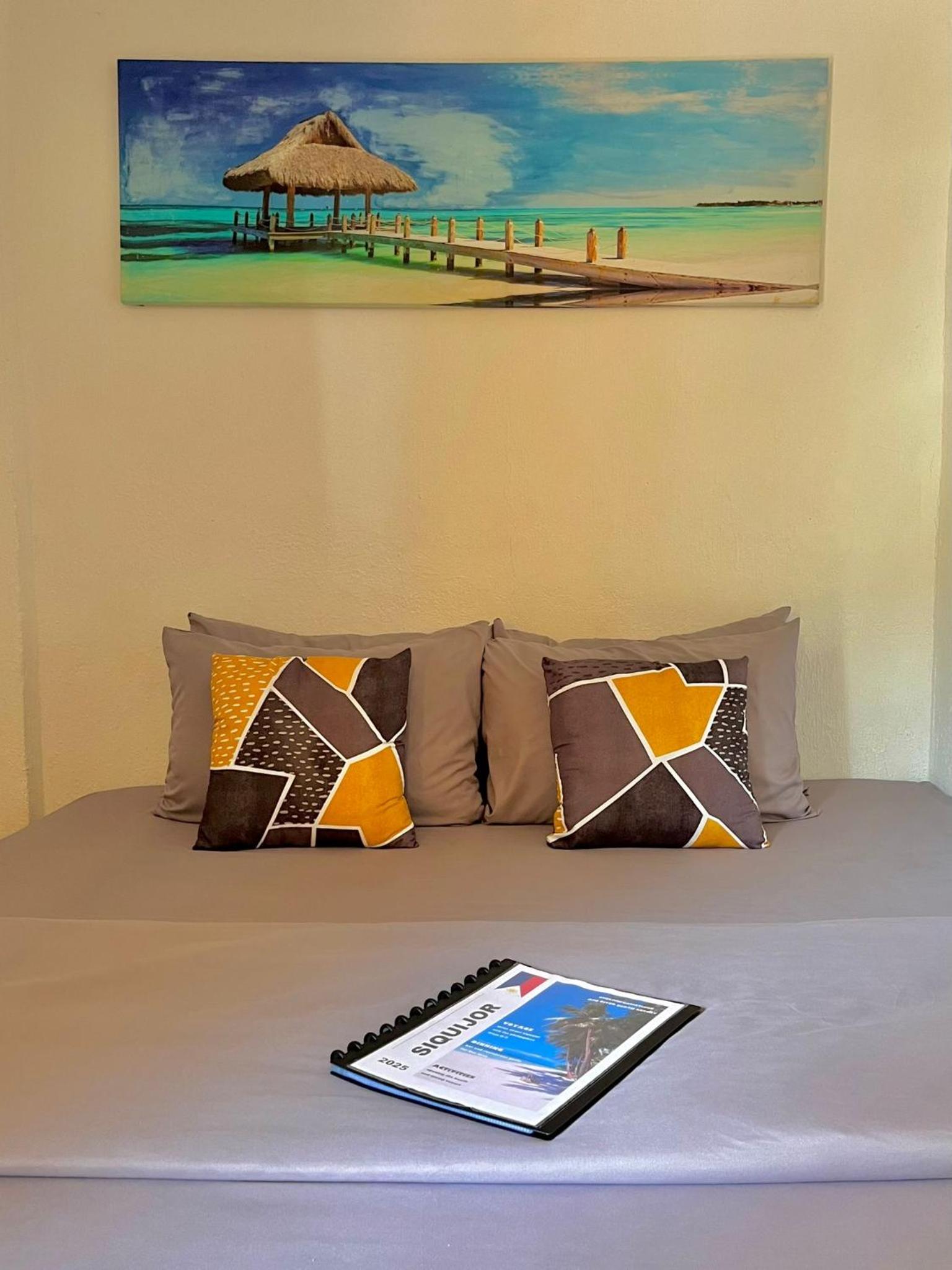 Deluxe Double Room with Sea View - Photo 12
