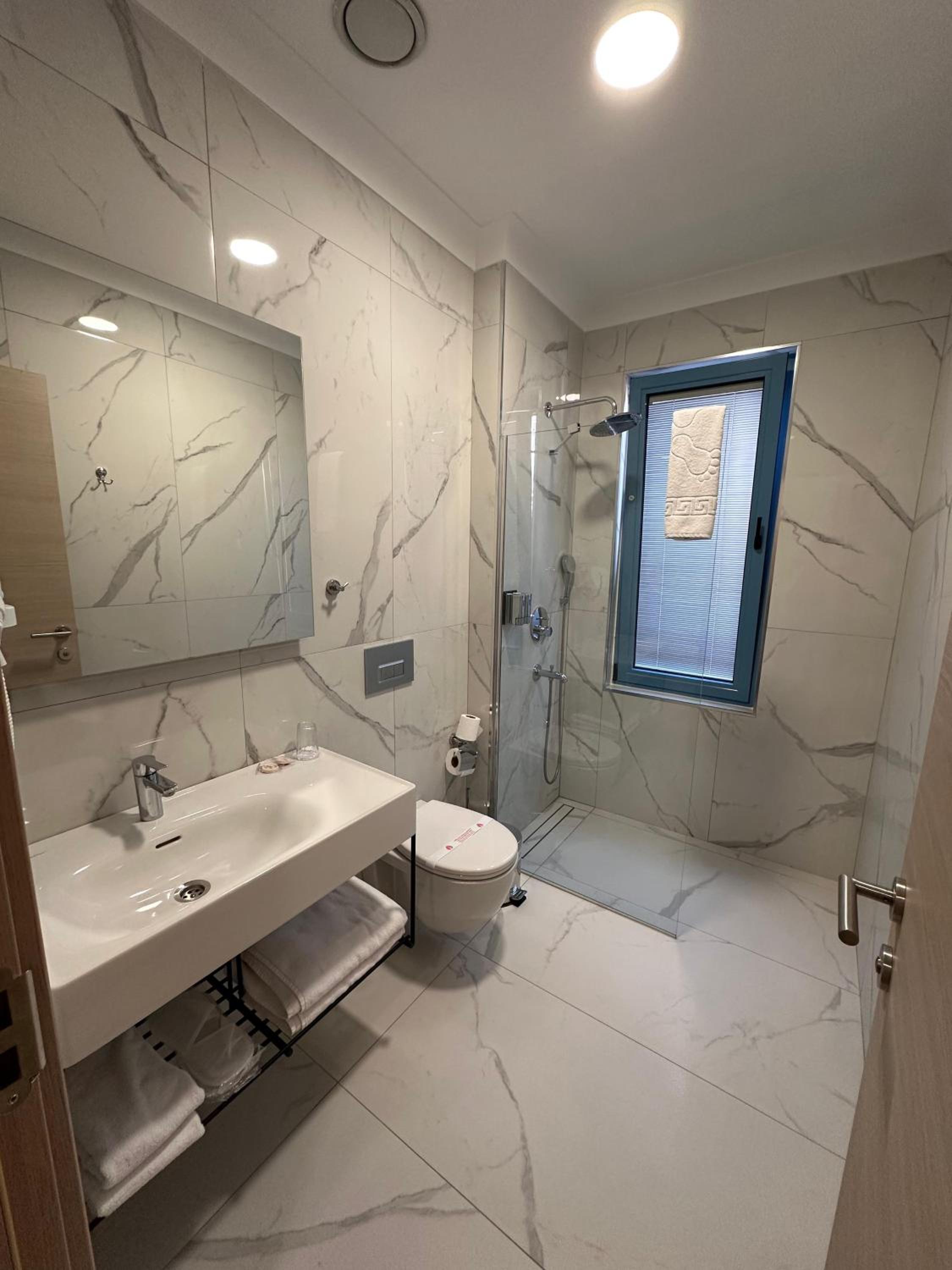 Budget Double Room photo 2