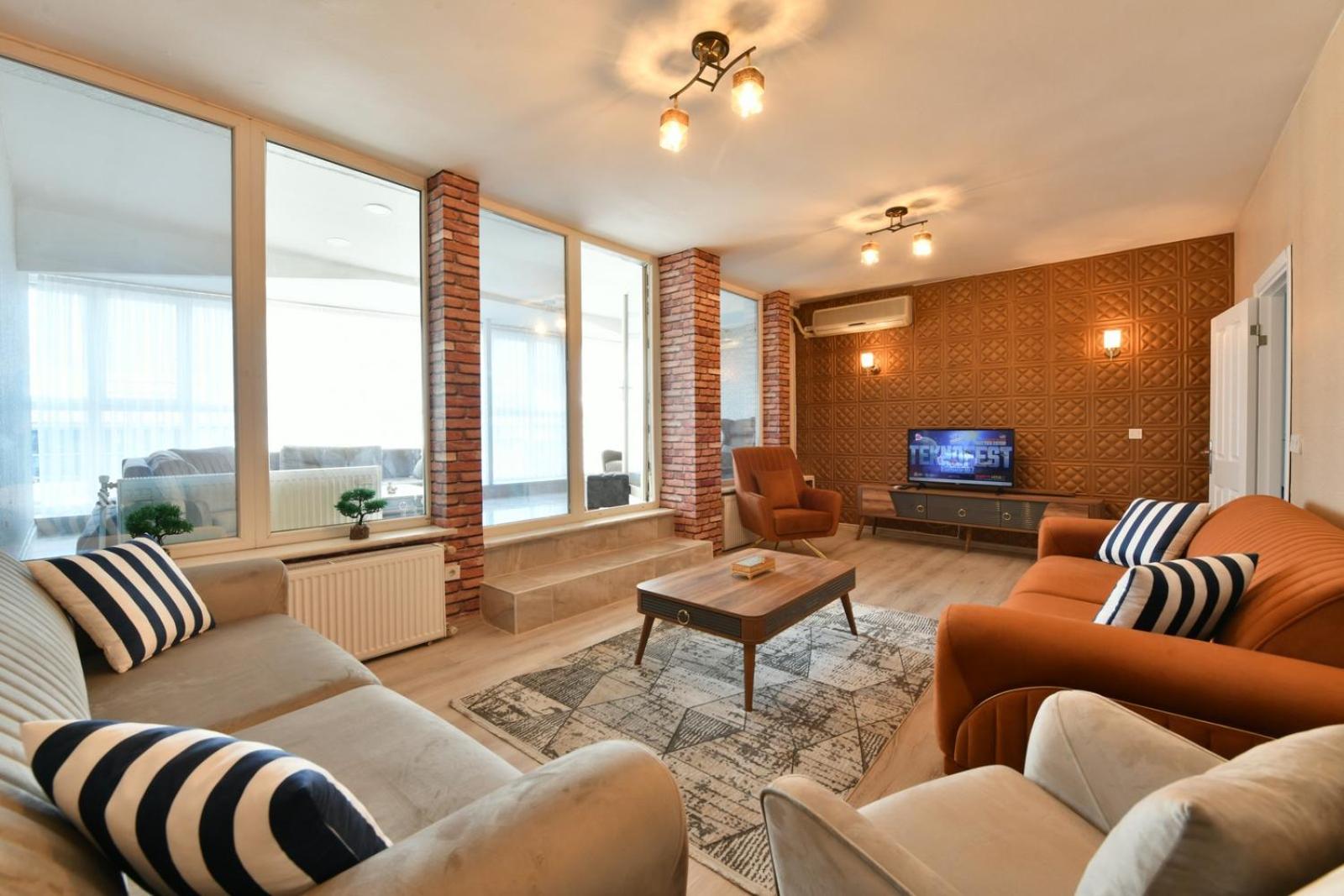 Apartment with City View