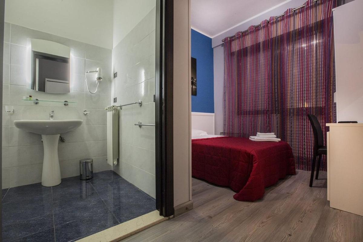 Single Room photo 1