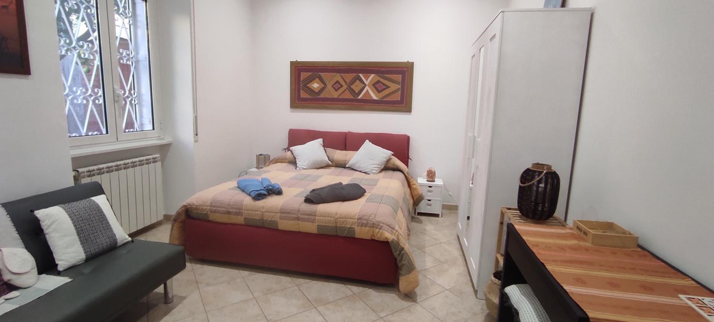 One-Bedroom Apartment