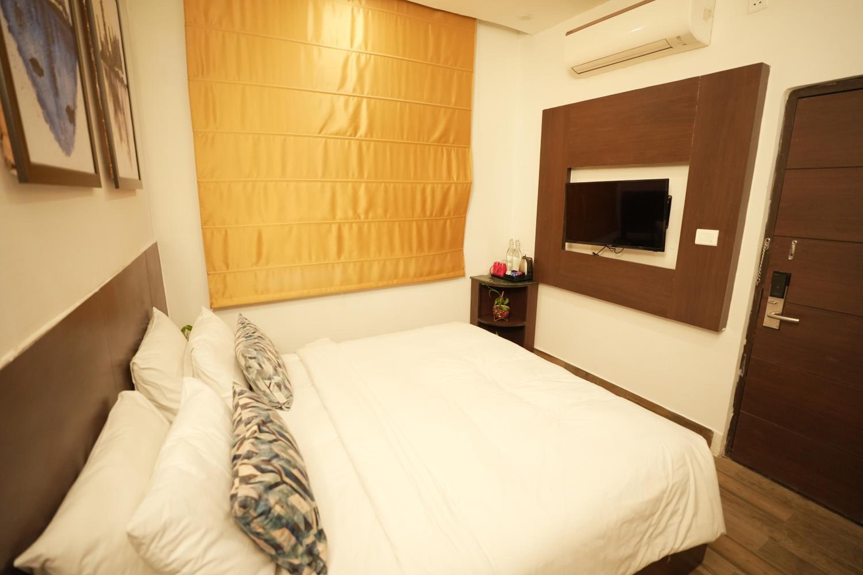 Deluxe Queen Room photo 3