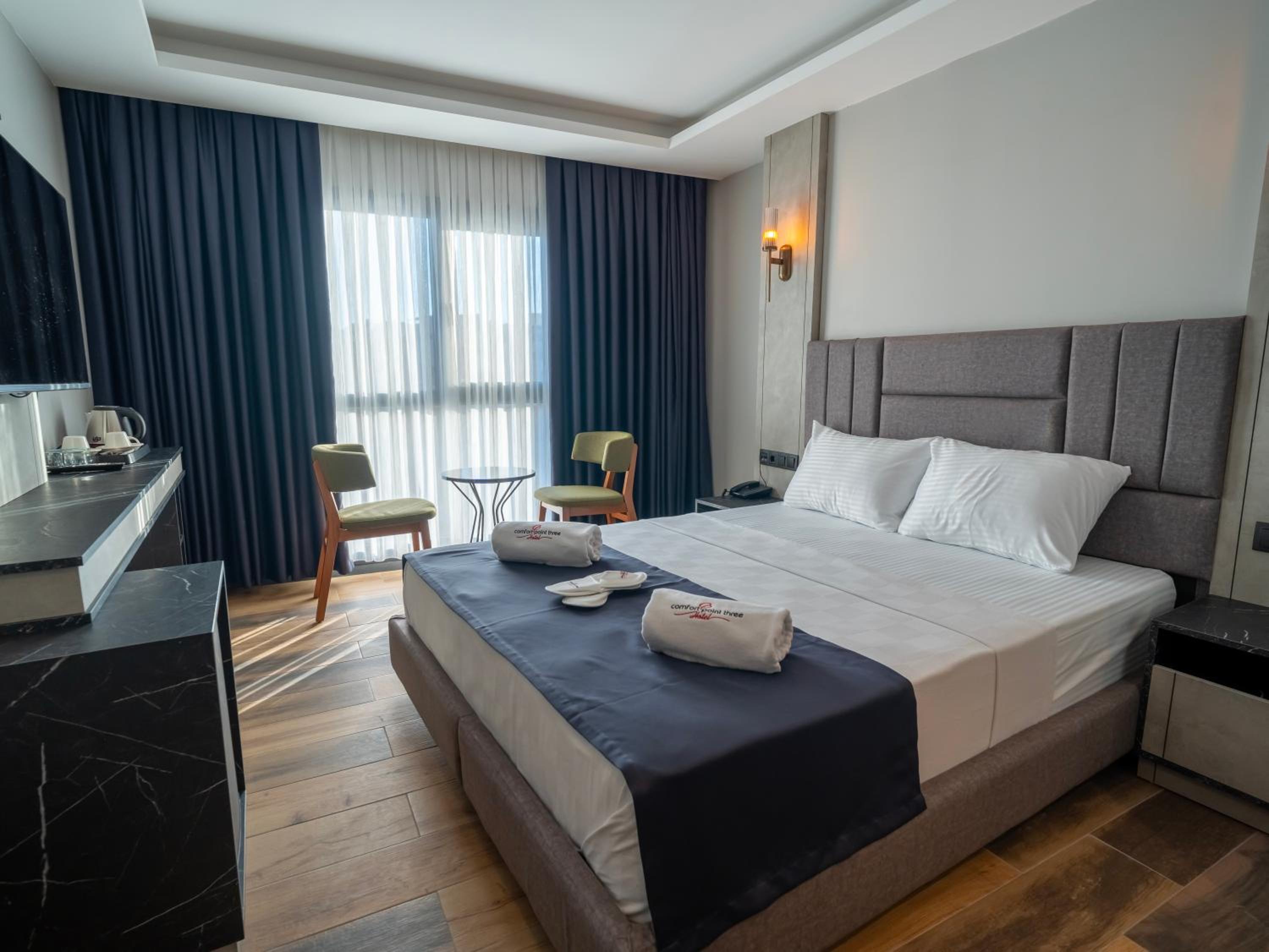 Deluxe Double Room photo 2