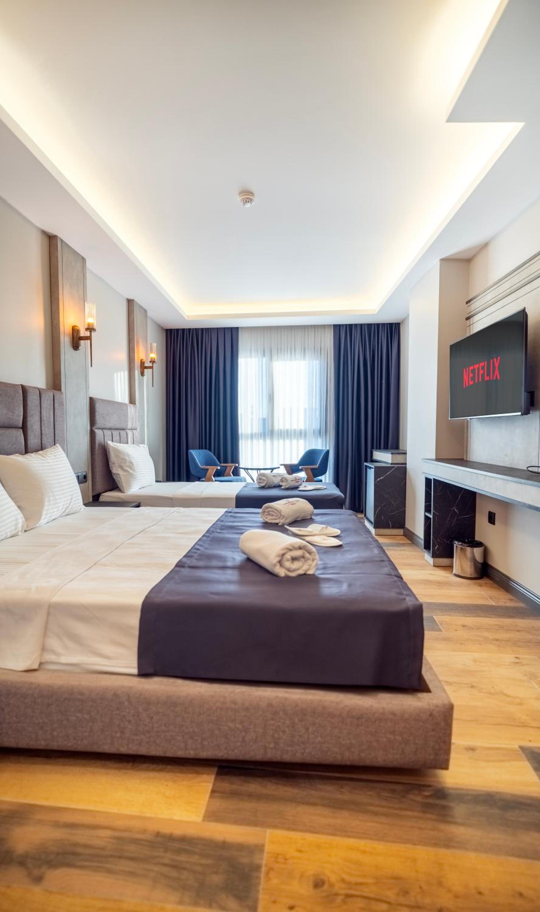 Deluxe Triple Room photo 2