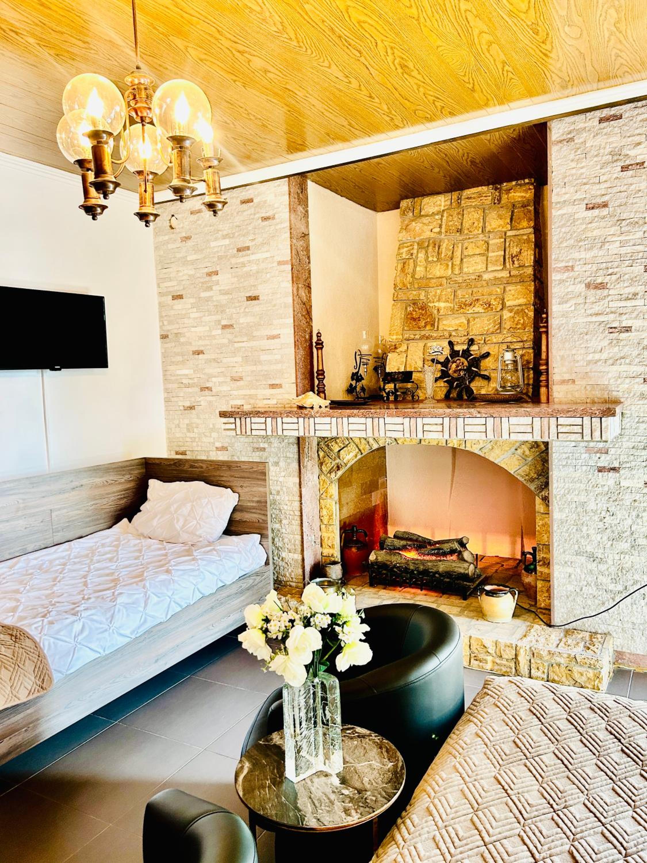 Deluxe Triple Room - Photo 3