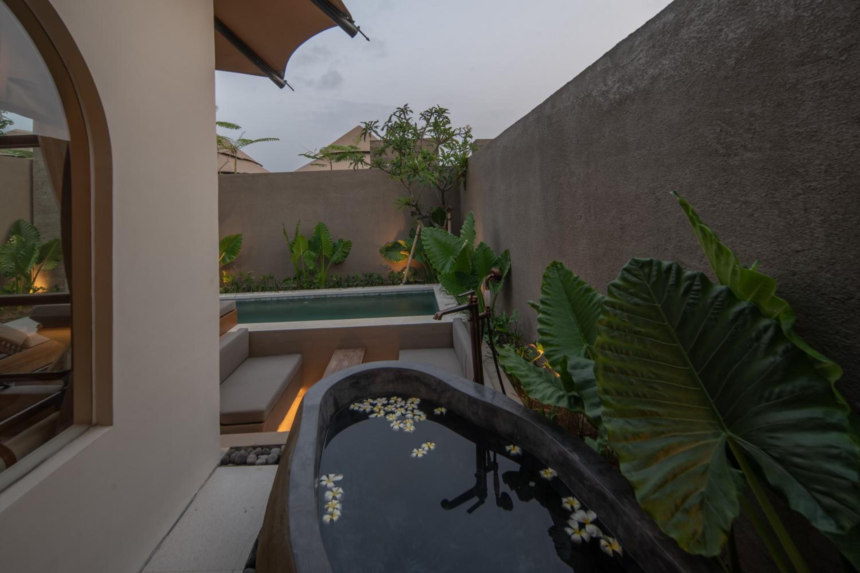 One-Bedroom Private Pool Tent, featuring a Daily Complimentary Mini-bar and Afternoon Tea - Photo 15