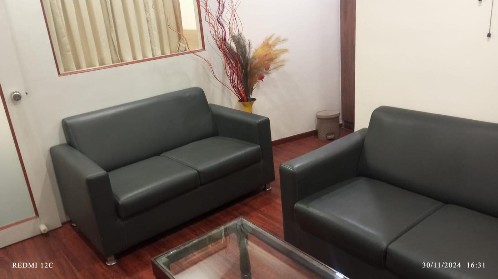 Deluxe King Suite - Photo 3