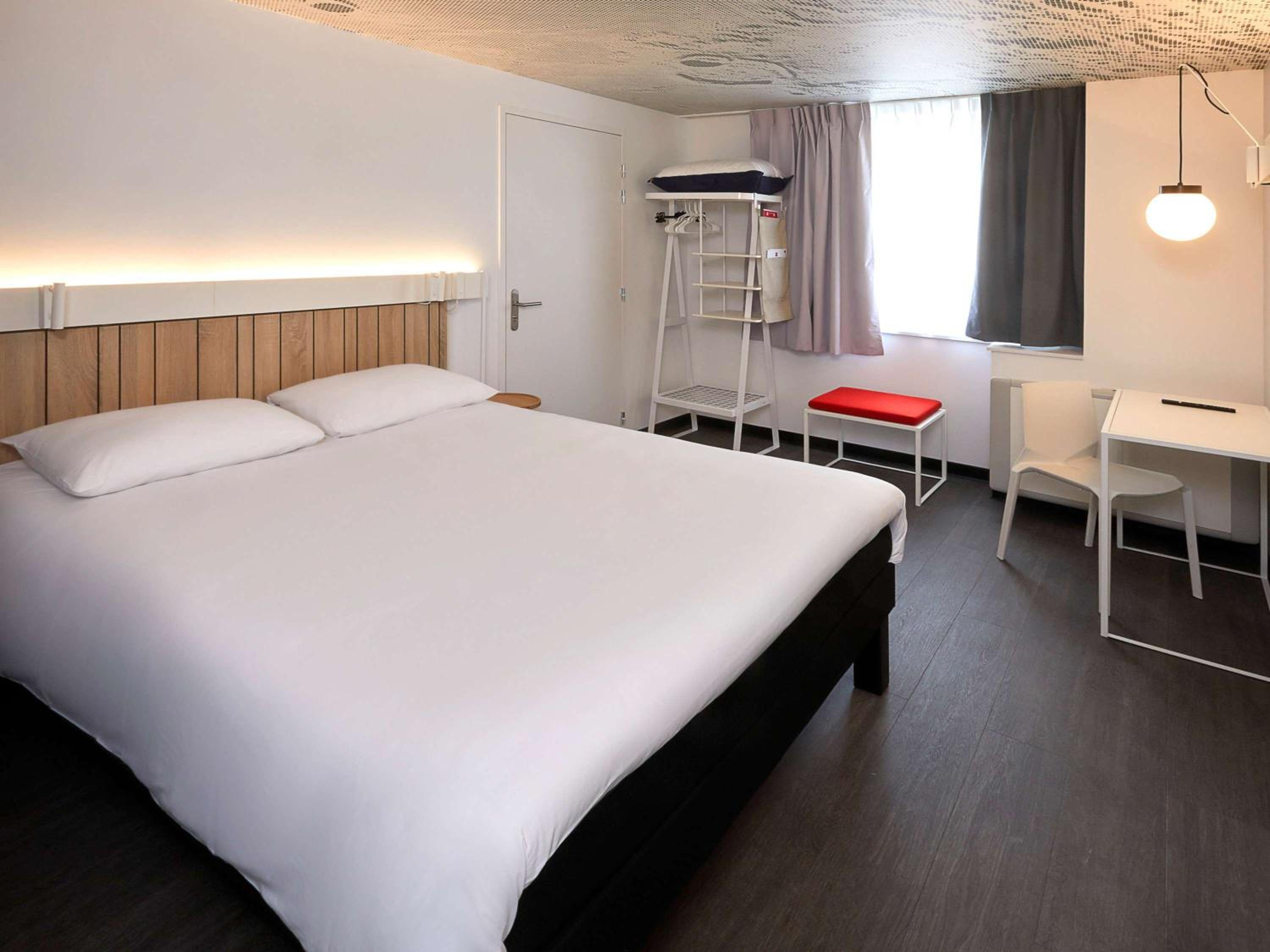 Standard Double Room - Courtyard Side - Photo 1