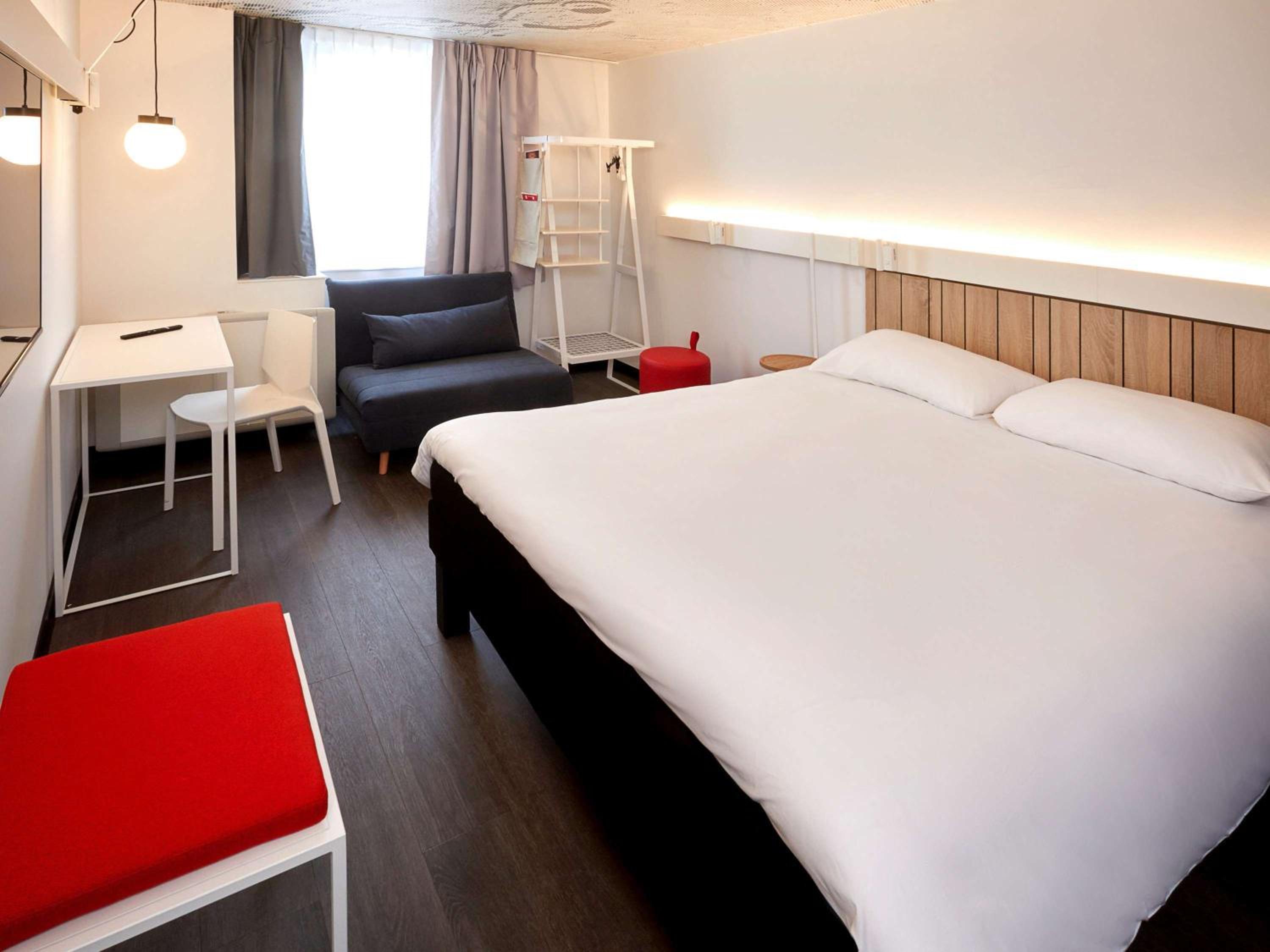Standard Double Room With Sofa Bed - Photo 1