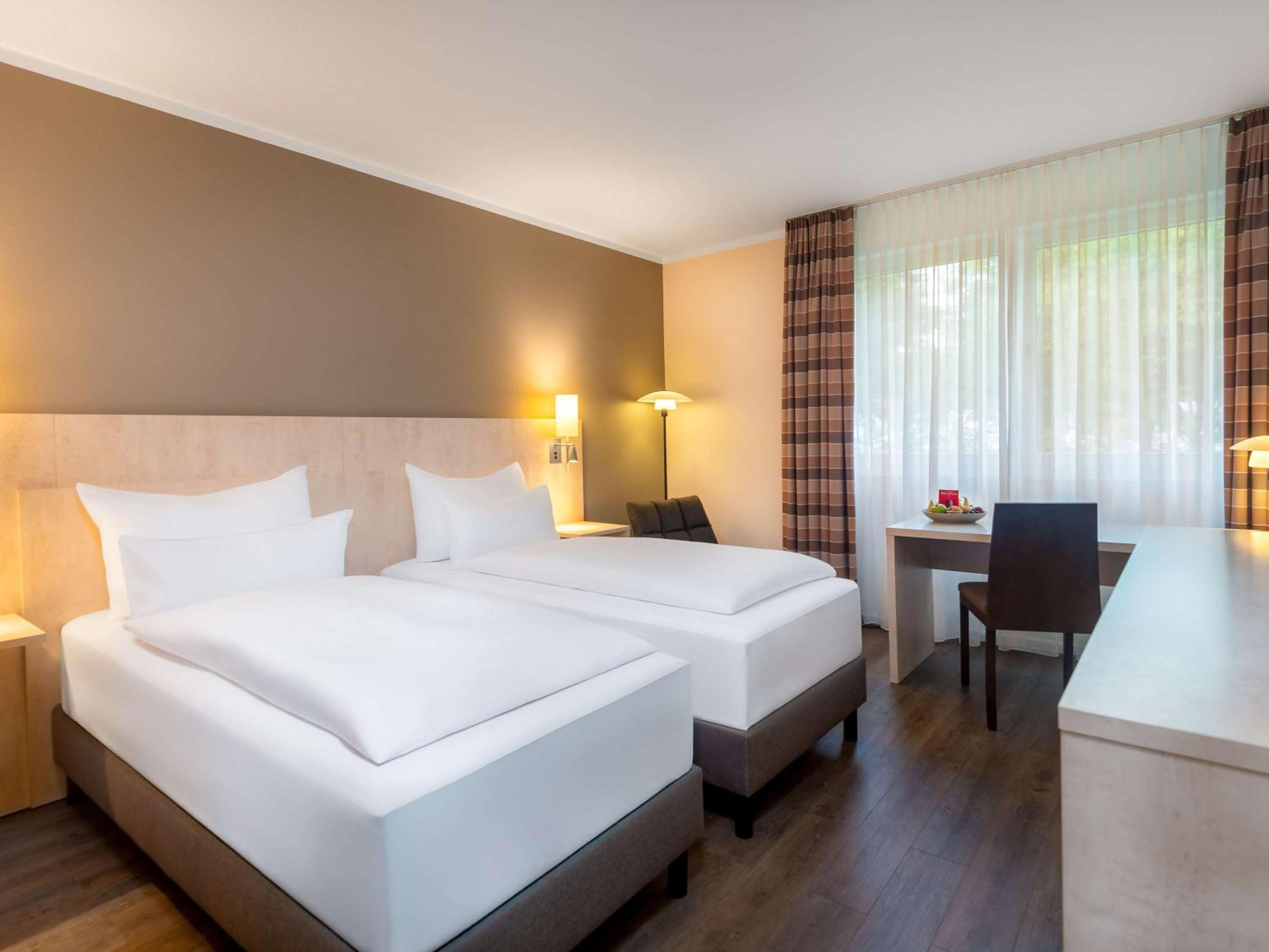 Standard Twin Room - Photo 1