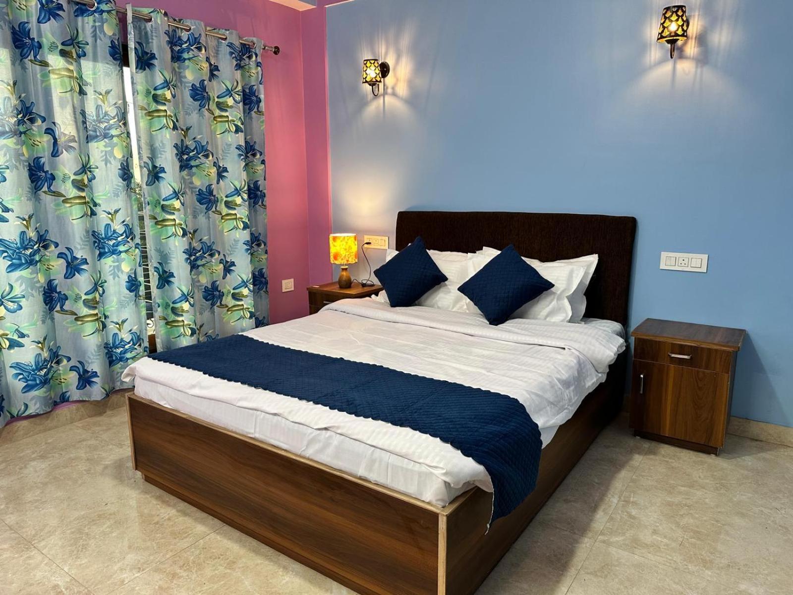 Double Room with Balcony photo 3