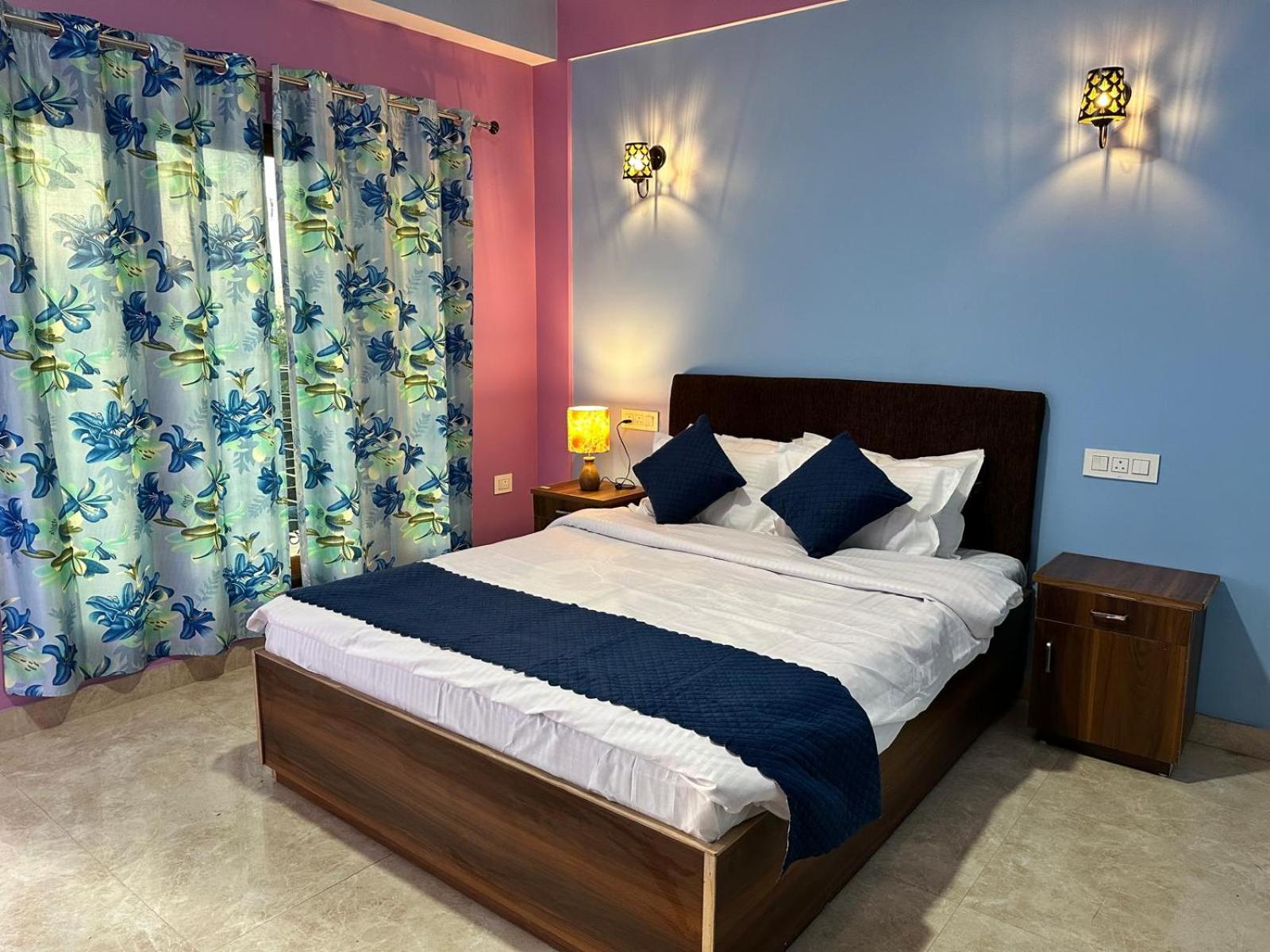 Double Room with Balcony photo 2
