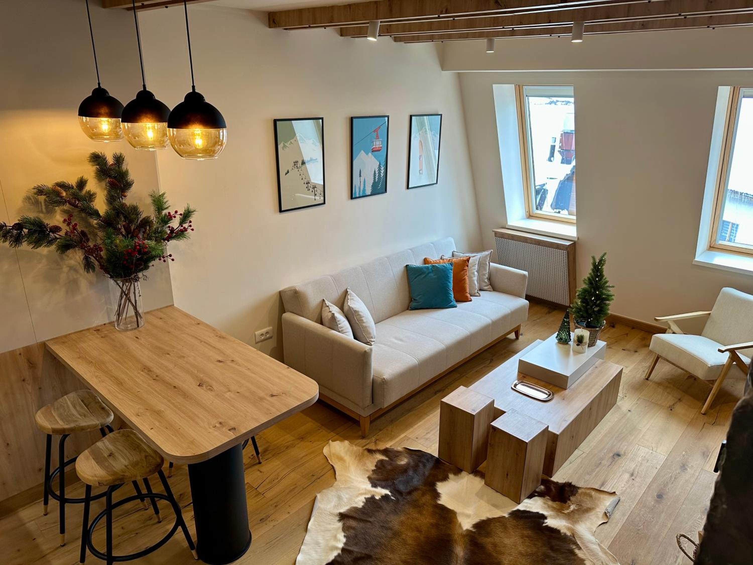 Duplex Two-Bedroom Apartment photo 3