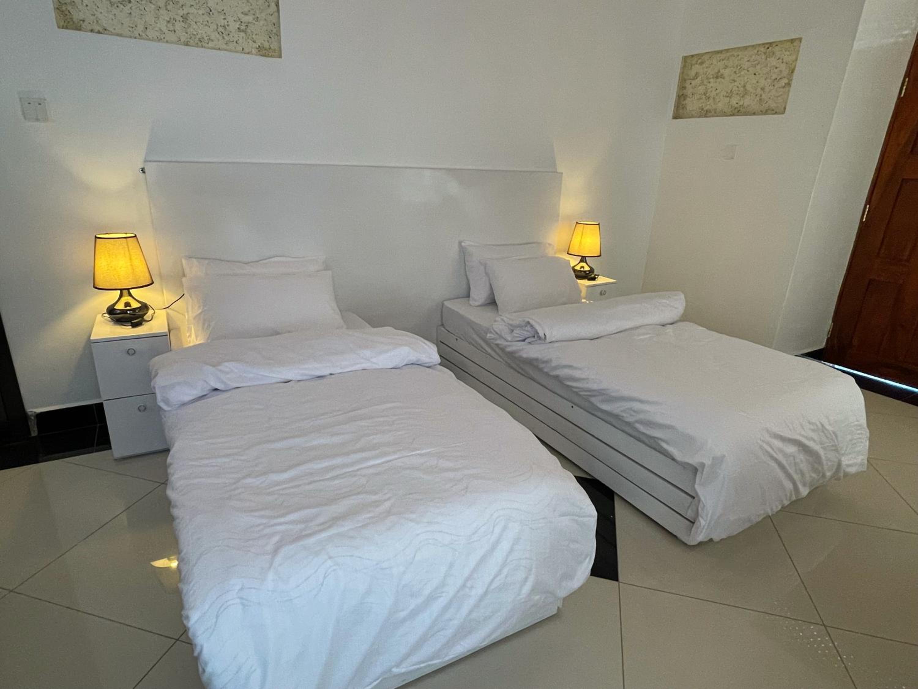 Deluxe Double Room with Bath photo 2