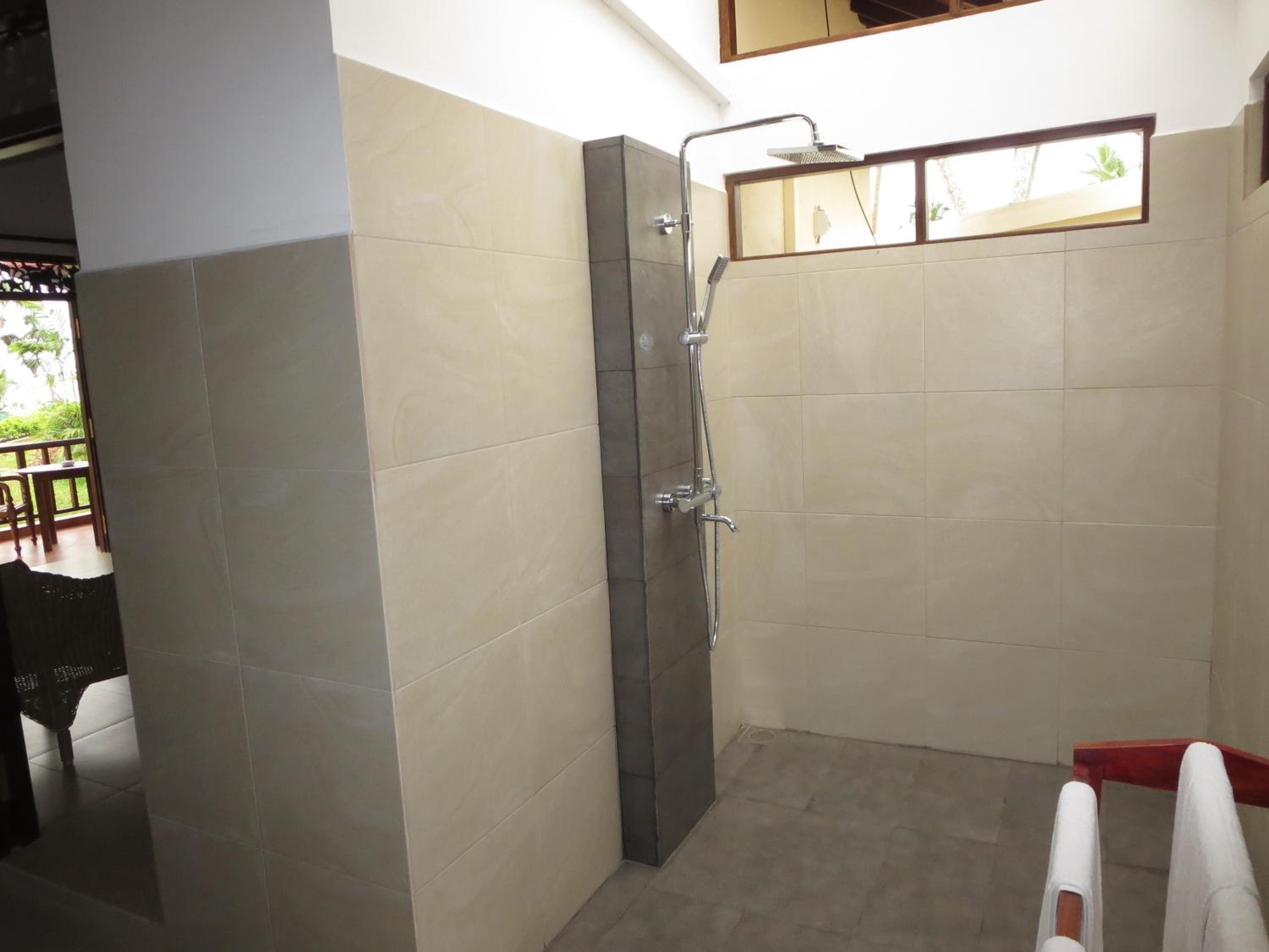 Deluxe Double Room with Extra Bed photo 3