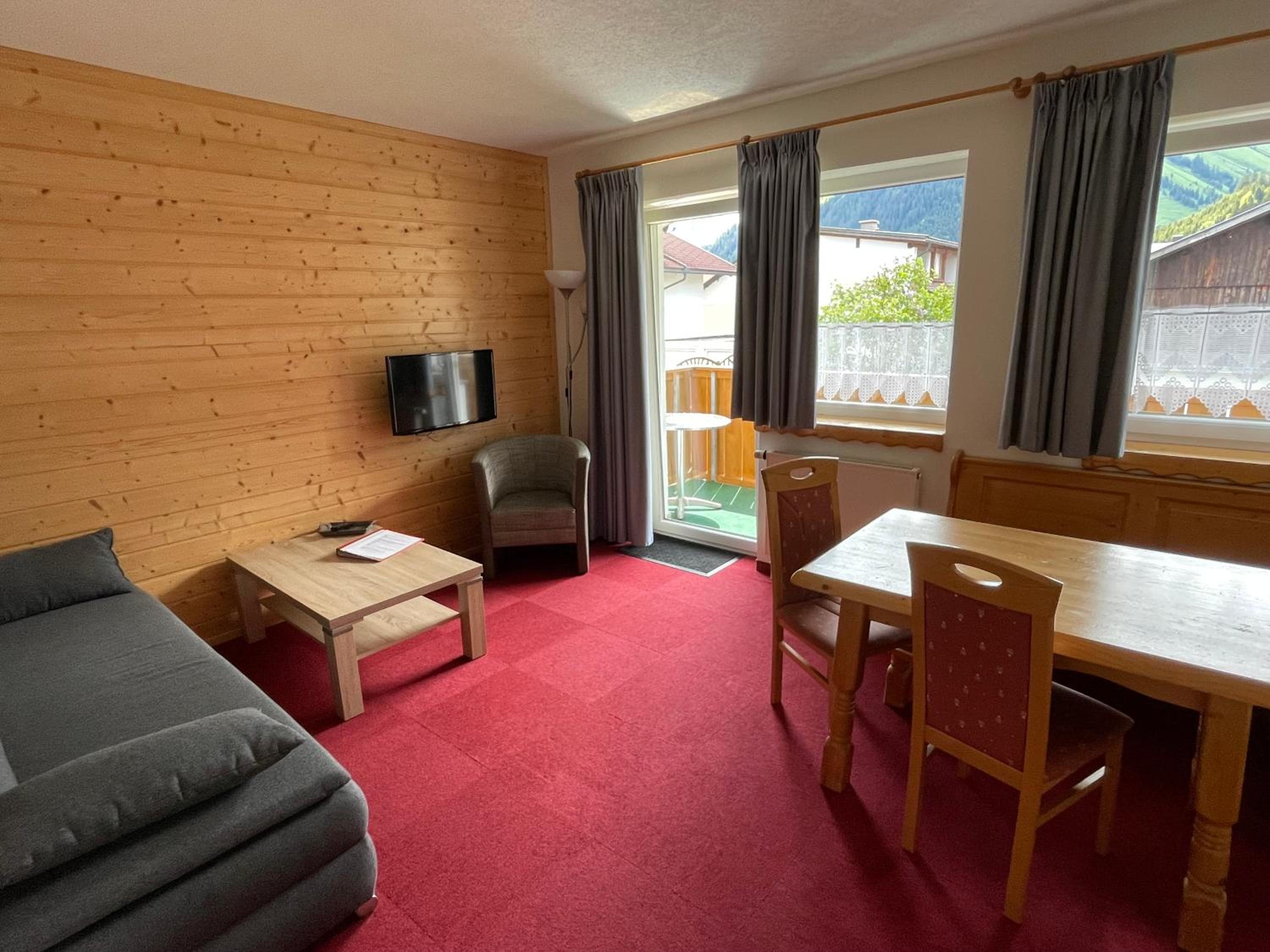 Two-Bedroom Apartment with Mountain View
