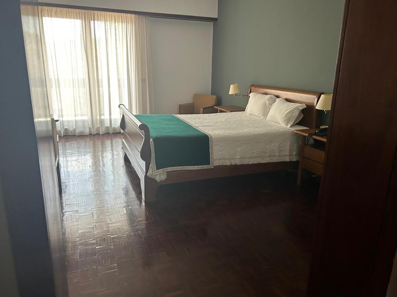 Standard Double Room - Photo 7