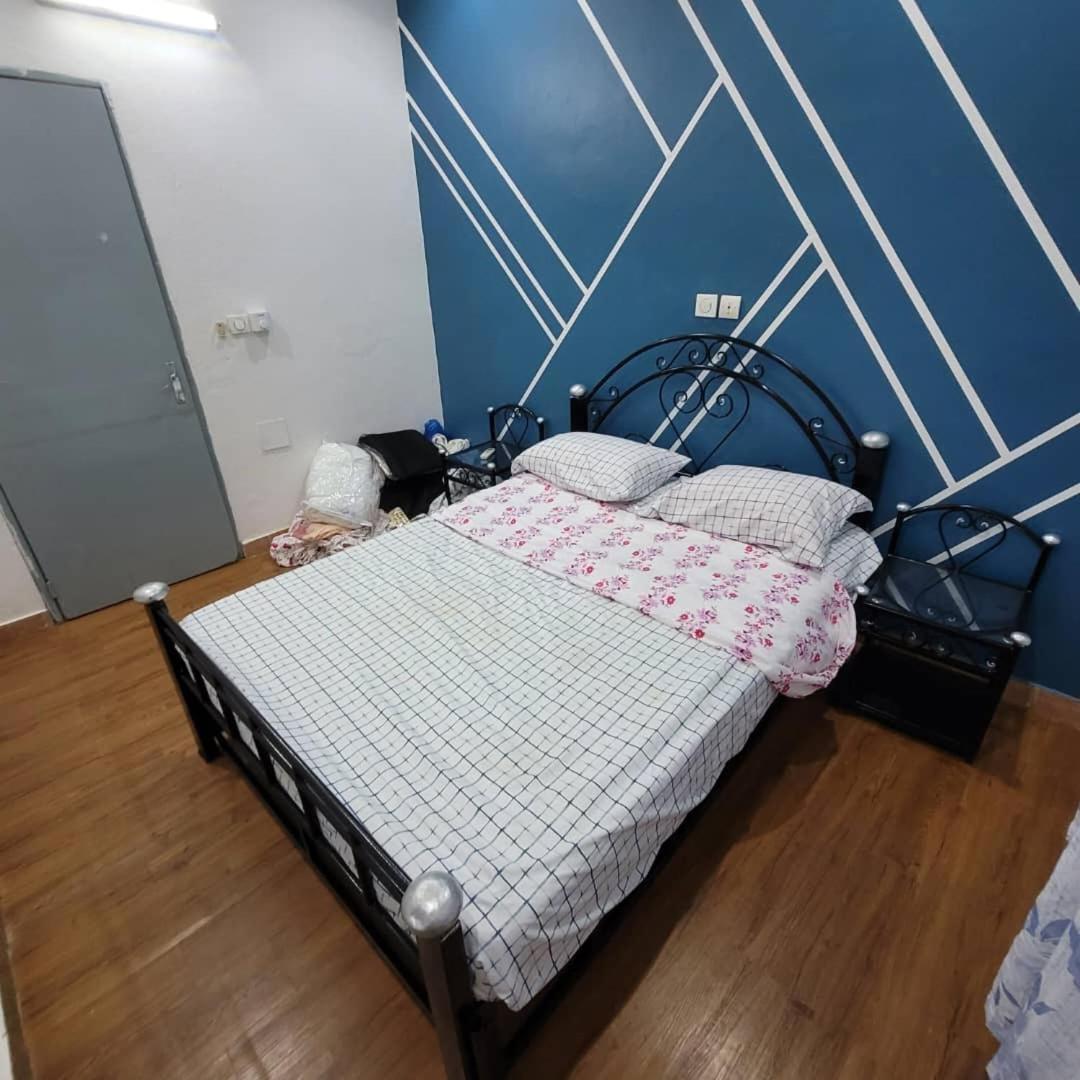 Two-Bedroom Apartment photo 2