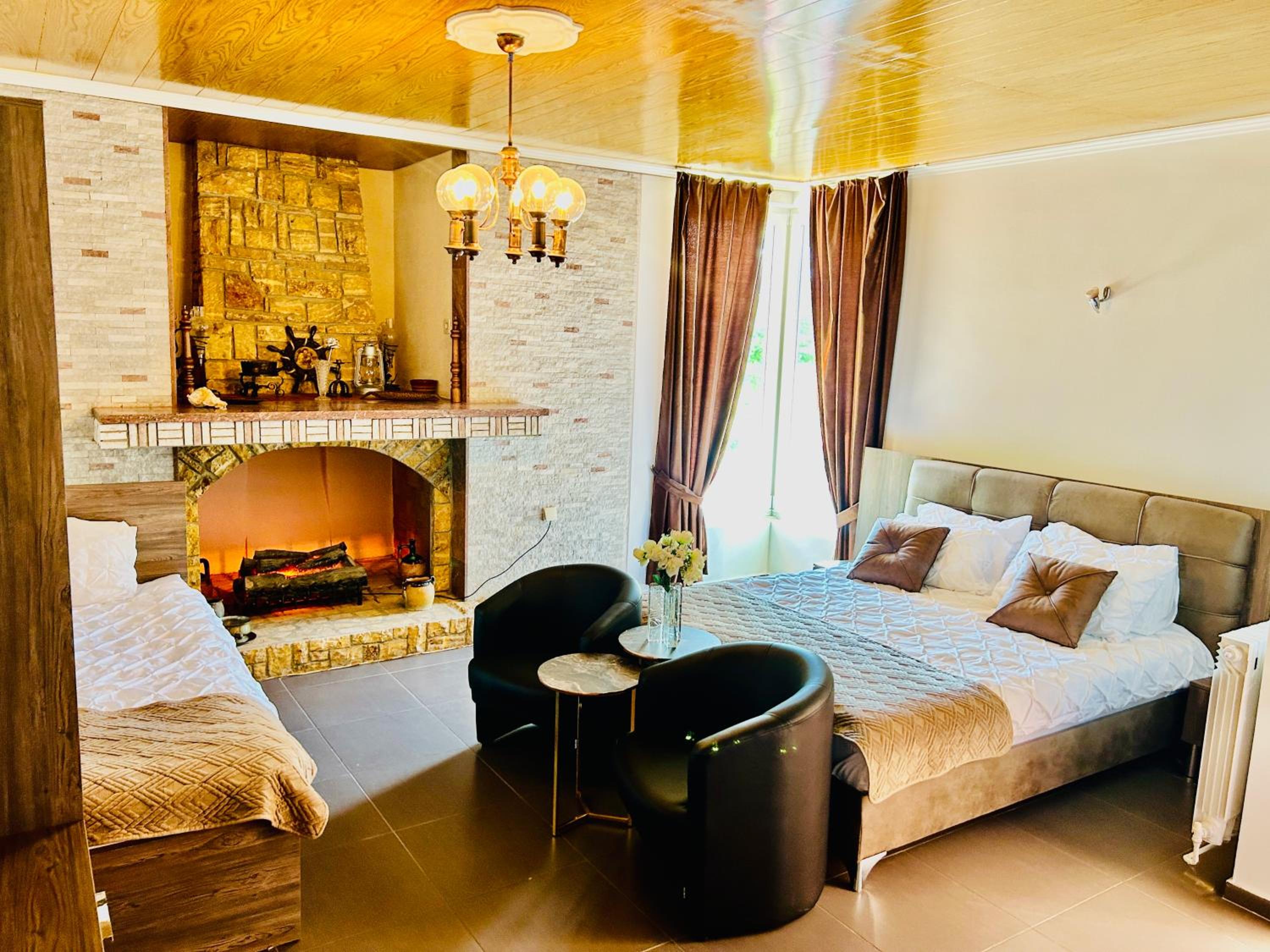 Deluxe Triple Room - Photo 4