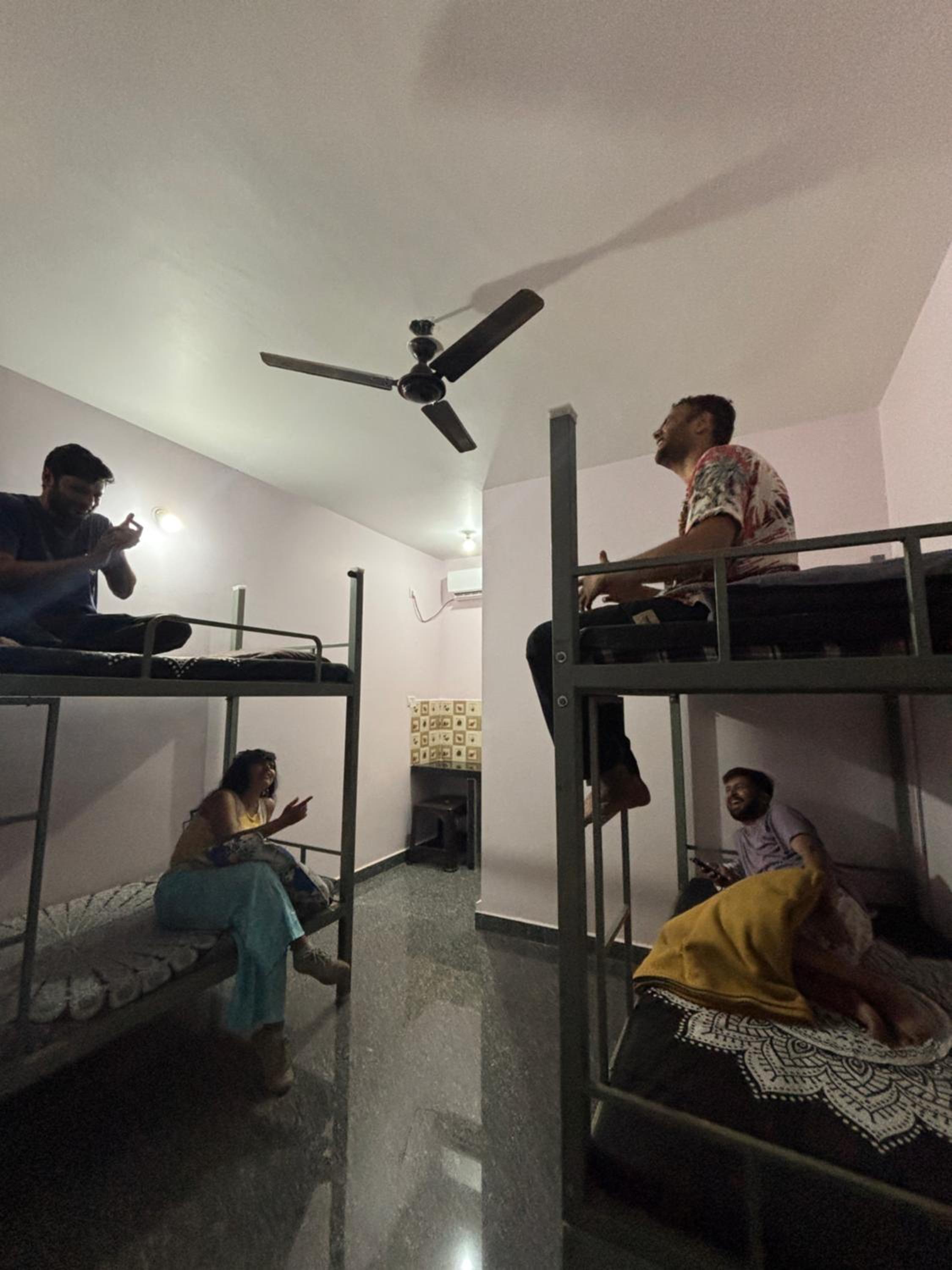 Bed in 4-Bed Mixed Dormitory Room photo 1