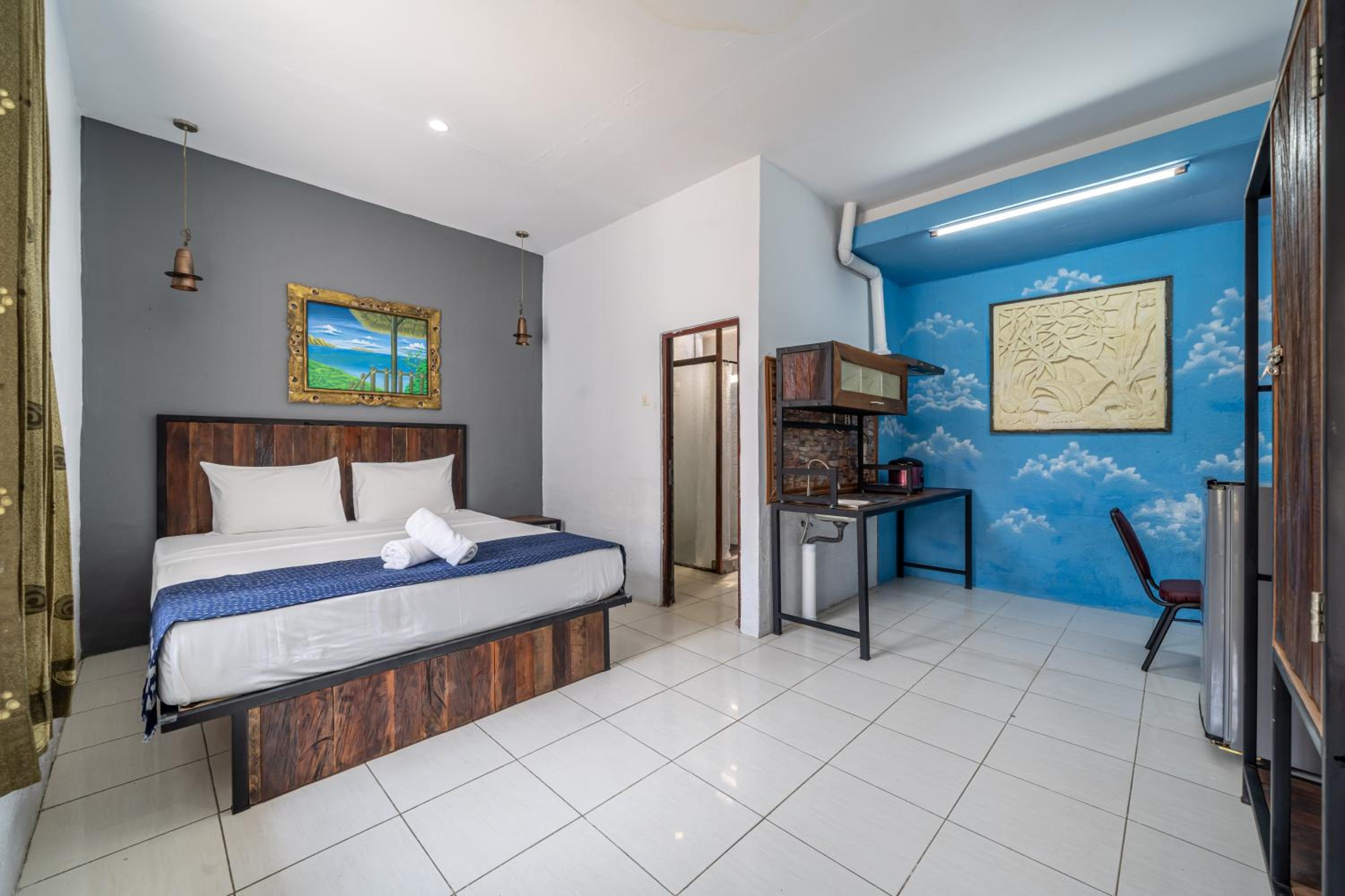 Classic One-Bedroom Apartment with King Bed photo 1