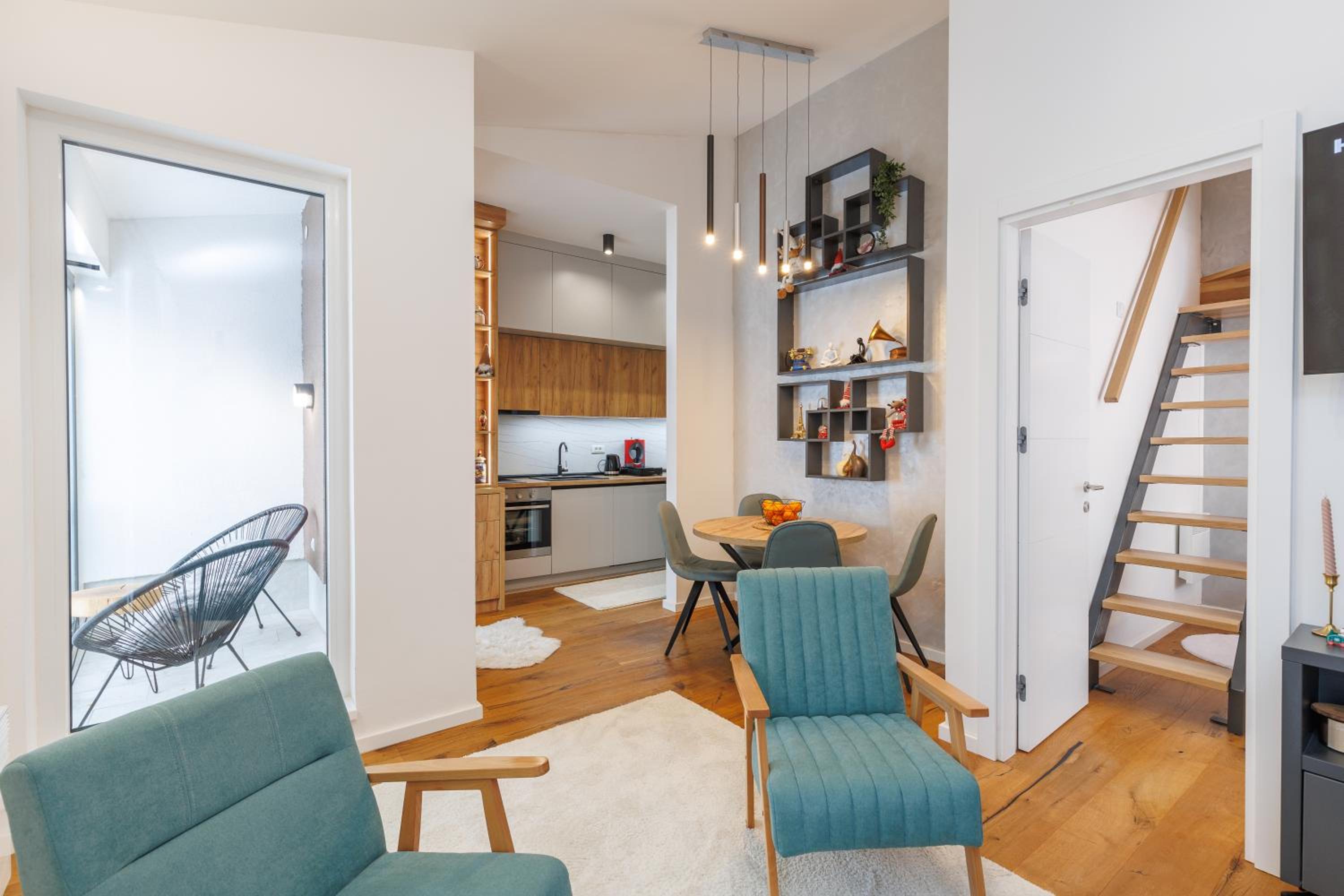 One-Bedroom Apartment photo 1