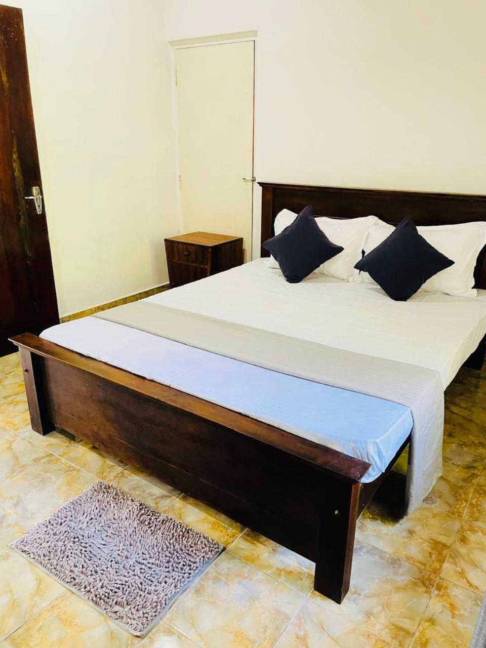 Budget Double Room photo 1