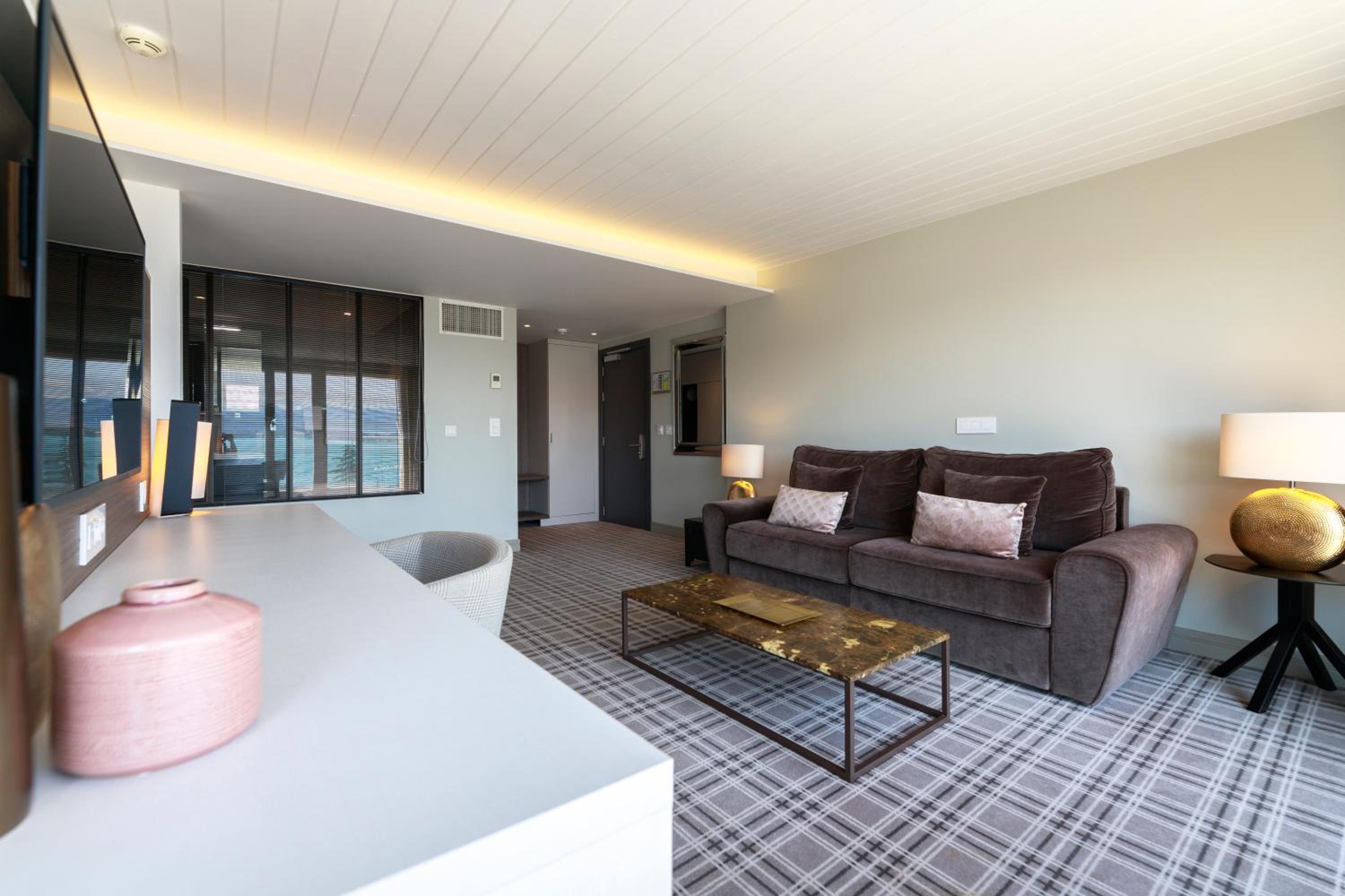 Suite - Photo 6