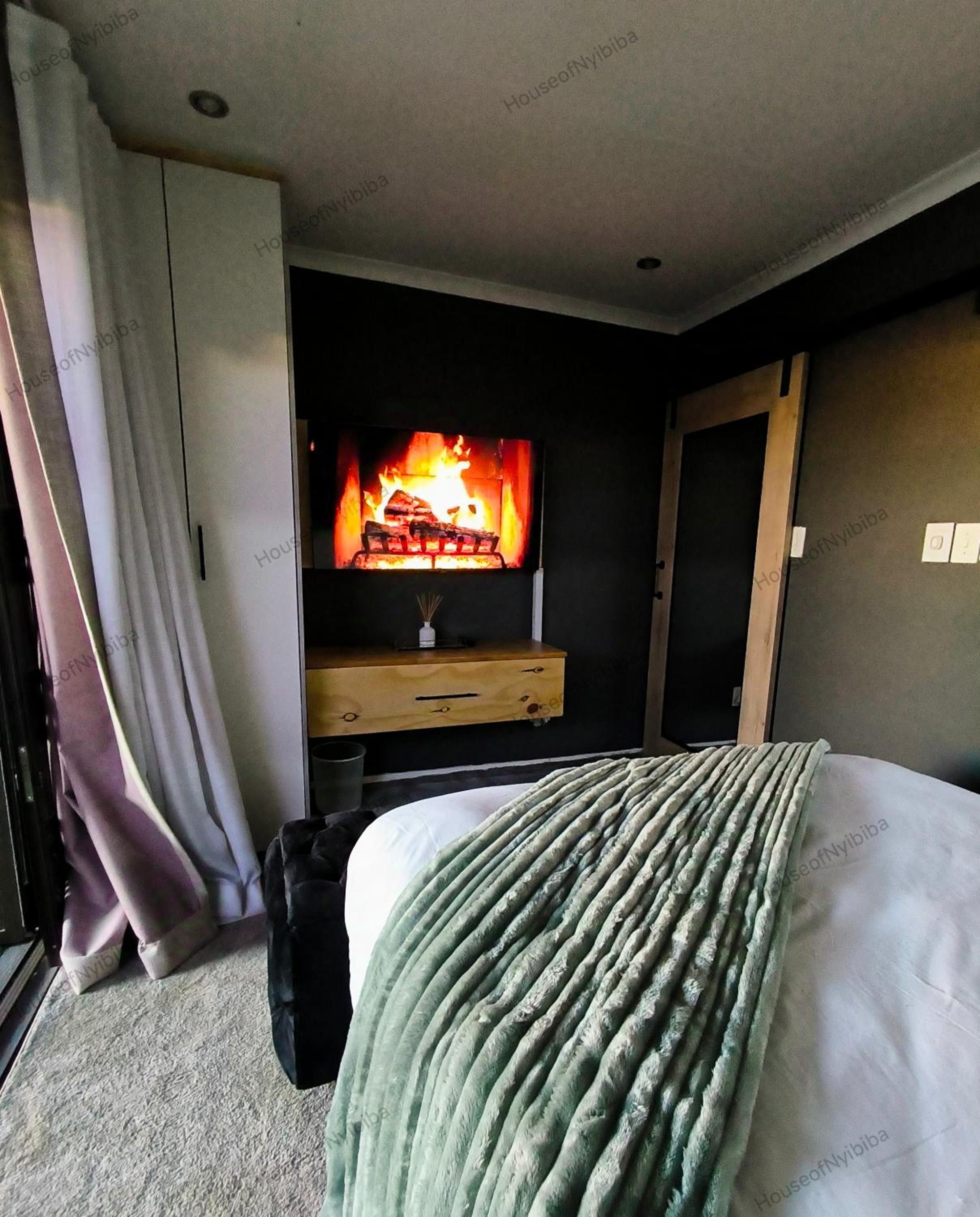 Double Room with Private Bathroom photo 1